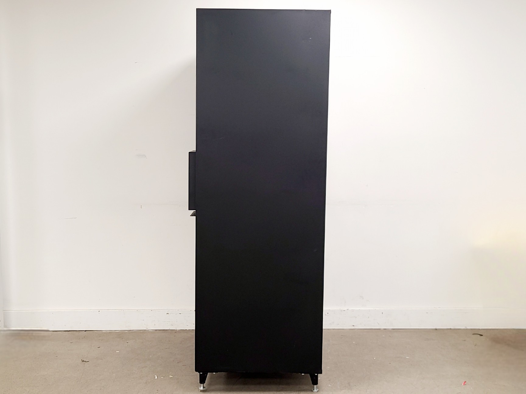 Image of Apex Industrial Technologies Model 3564 Smart Locker - Black