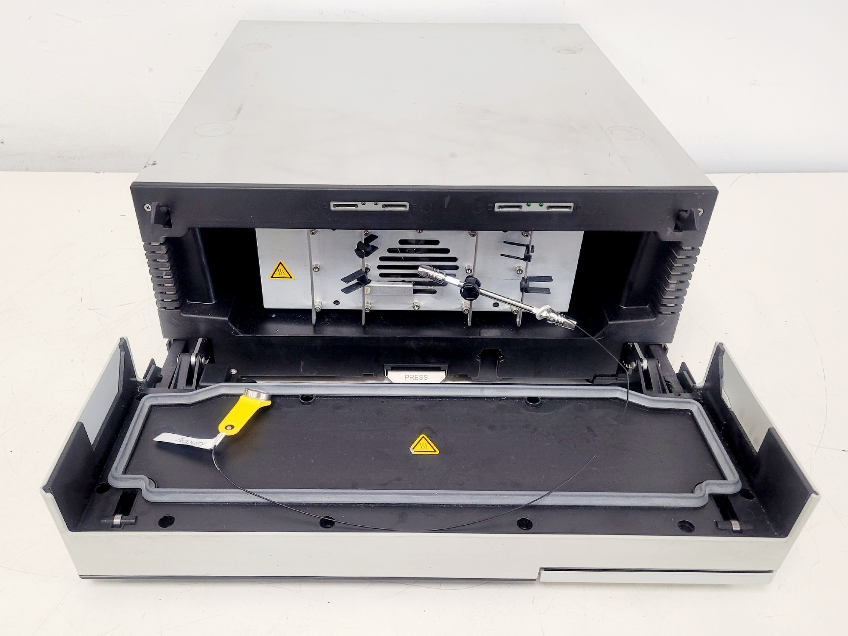 Image of Dionex UltiMate RS Column Compartment TCC-3000RS
