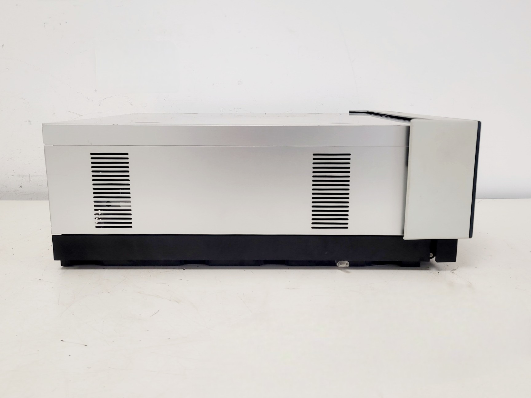 Image of Dionex UltiMate RS Column Compartment TCC-3000RS