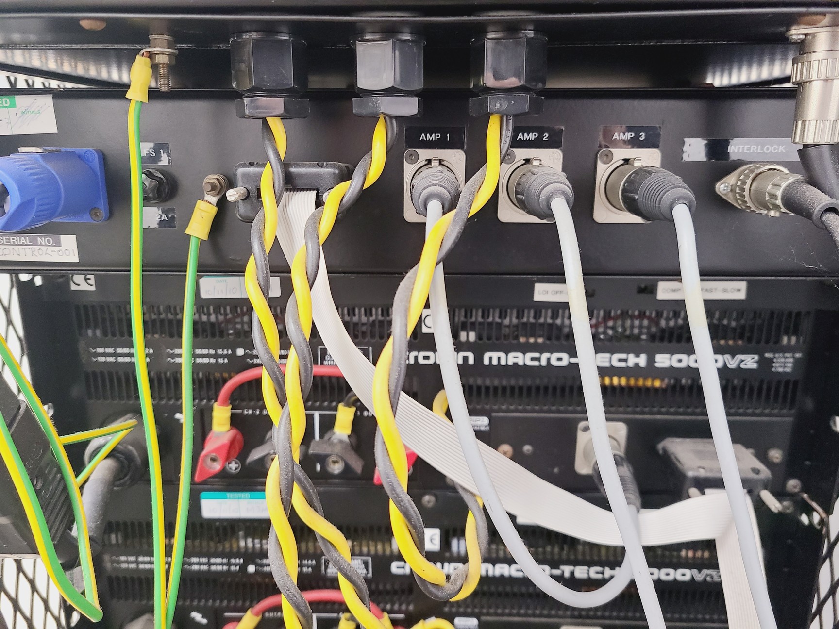 Image of Analogue Crown Power Amplification Unit Model 9069 and 2 x 9089