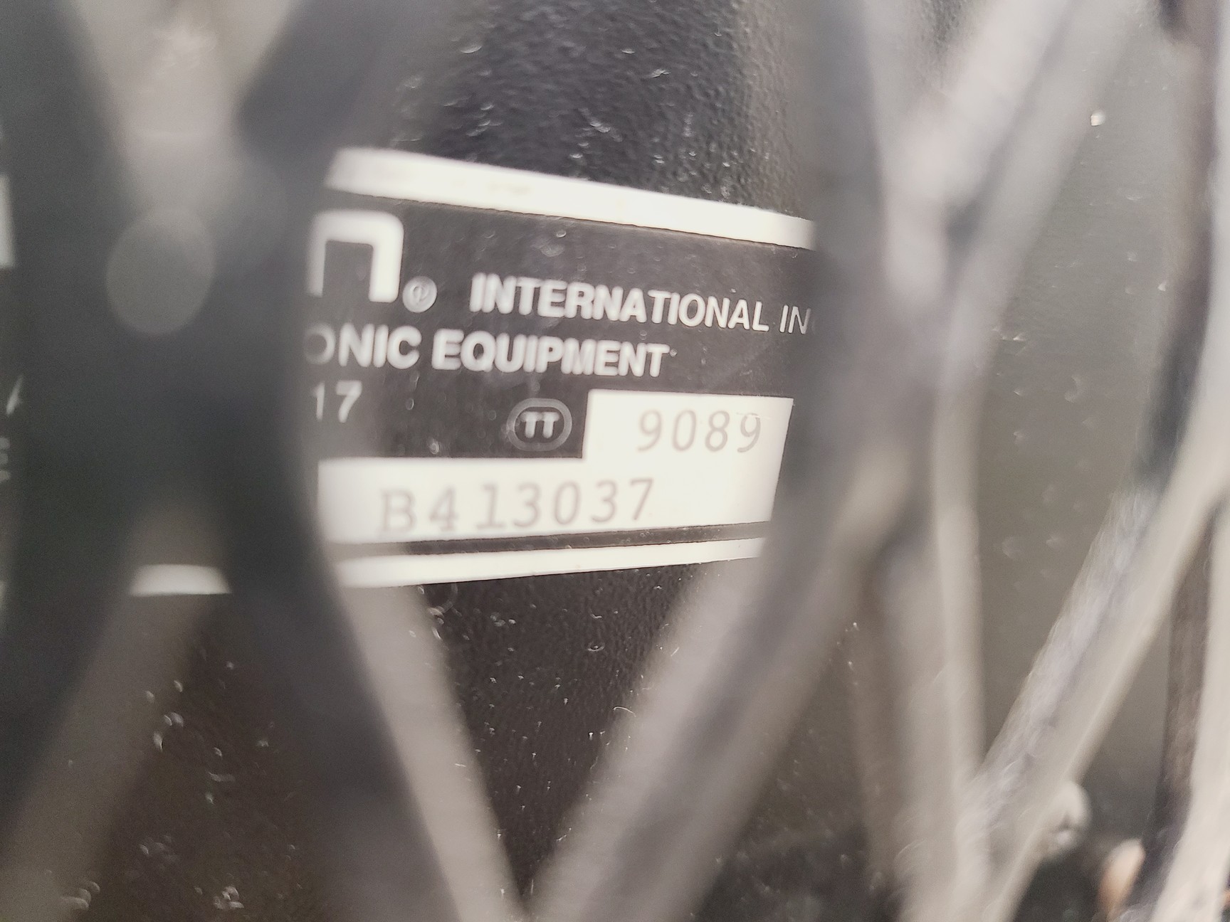 Image of Analogue Crown Power Amplification Unit Model 9069 and 2 x 9089