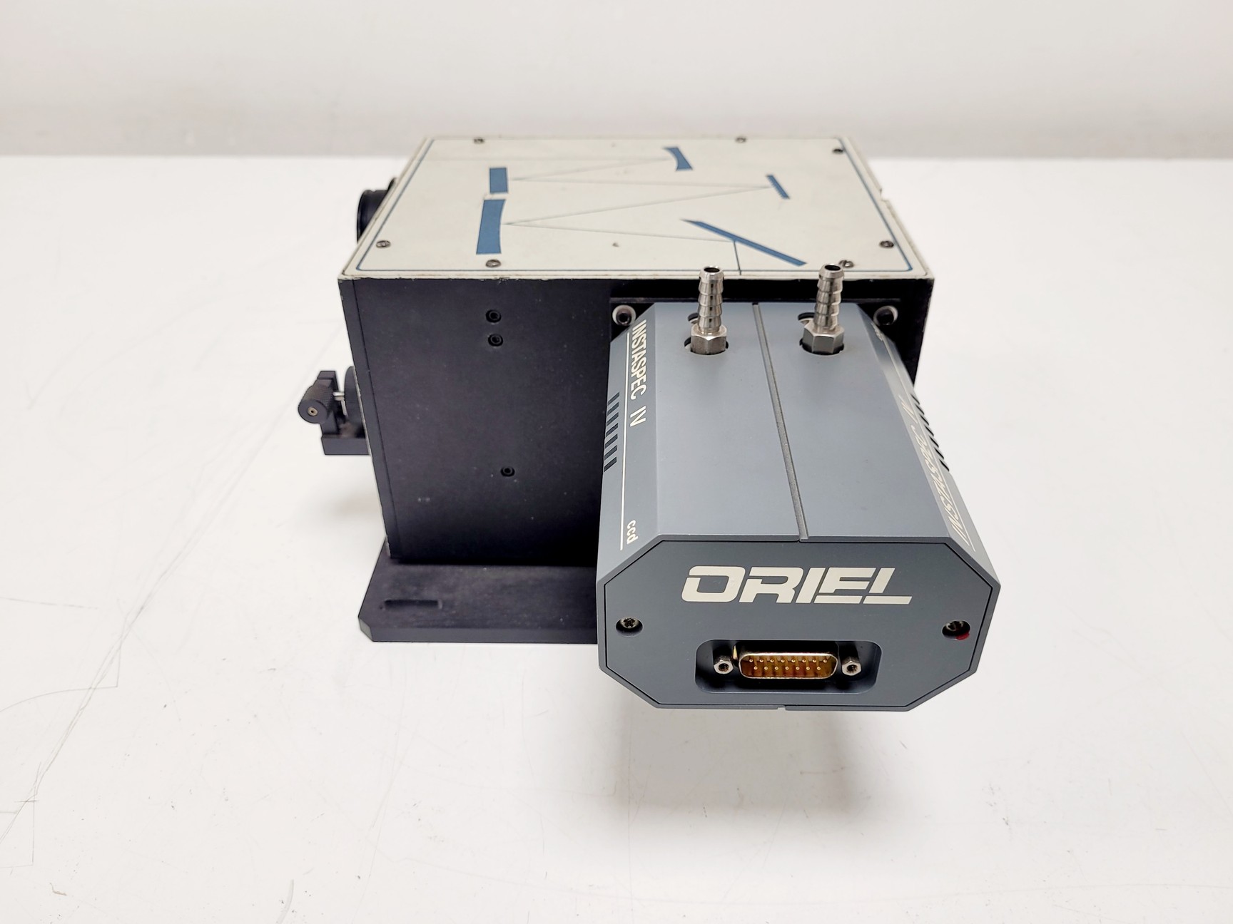 Image of Oriel Instruments Model 77480 with AT400 Instaspec IV Spectroscopy System