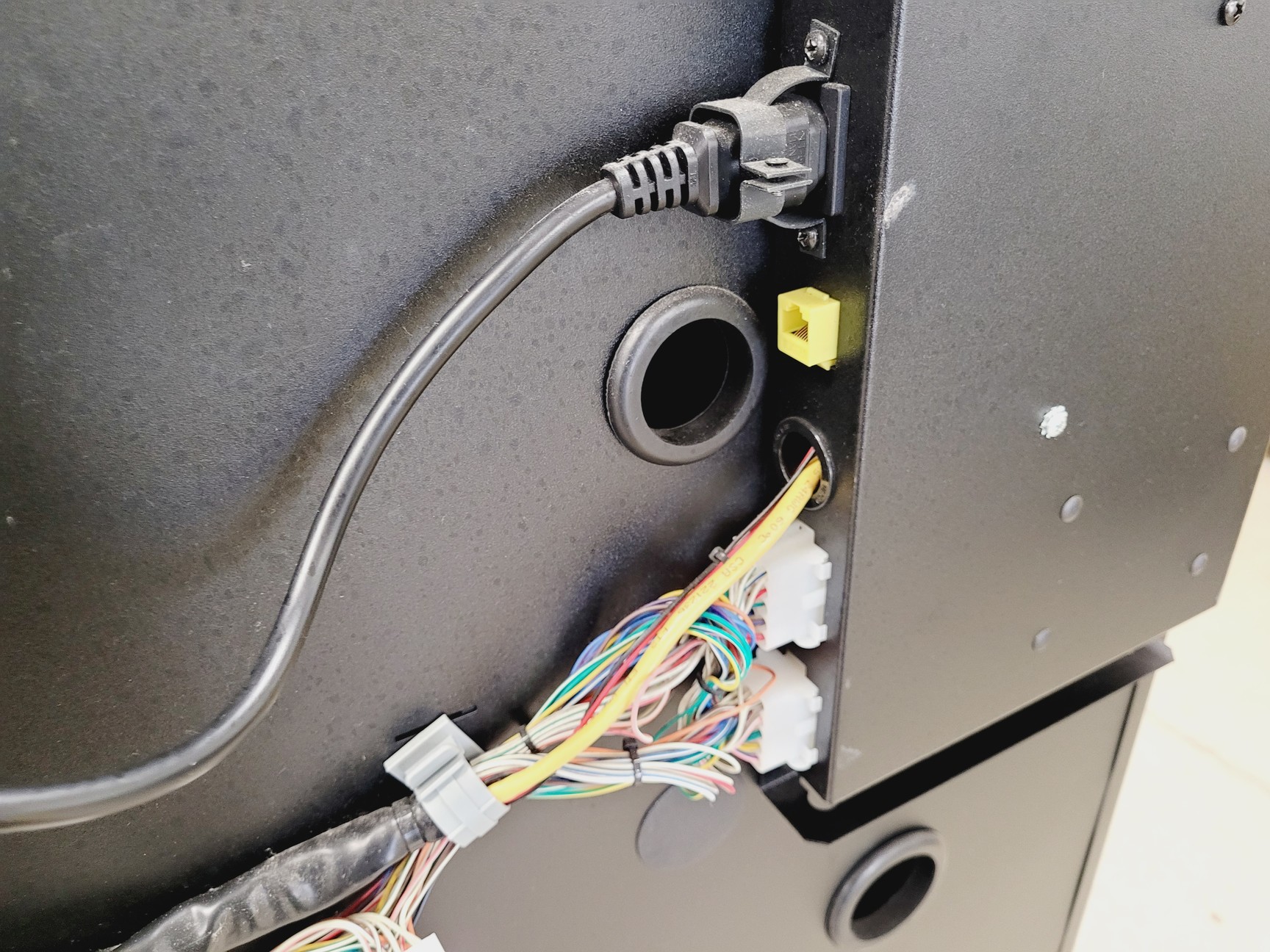 Image of Apex Industrial Technologies Model 3564 Smart Locker - Black