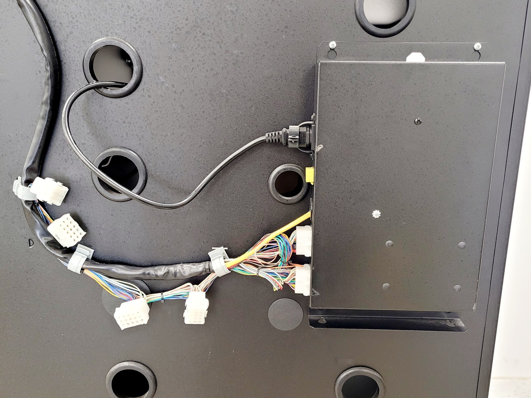 Image of Apex Industrial Technologies Model 3564 Smart Locker - Black