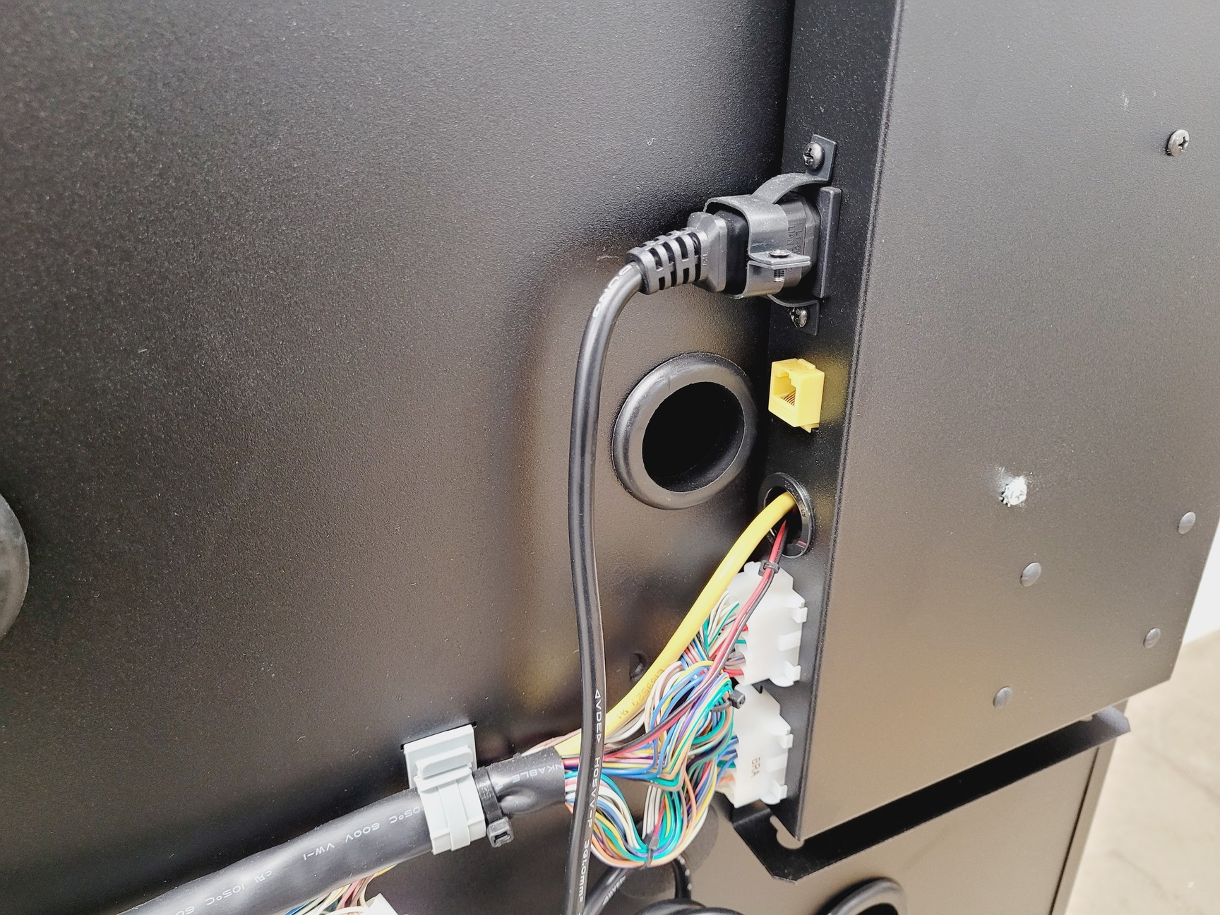 Image of Apex Industrial Technologies Model 3564 Smart Locker - Black