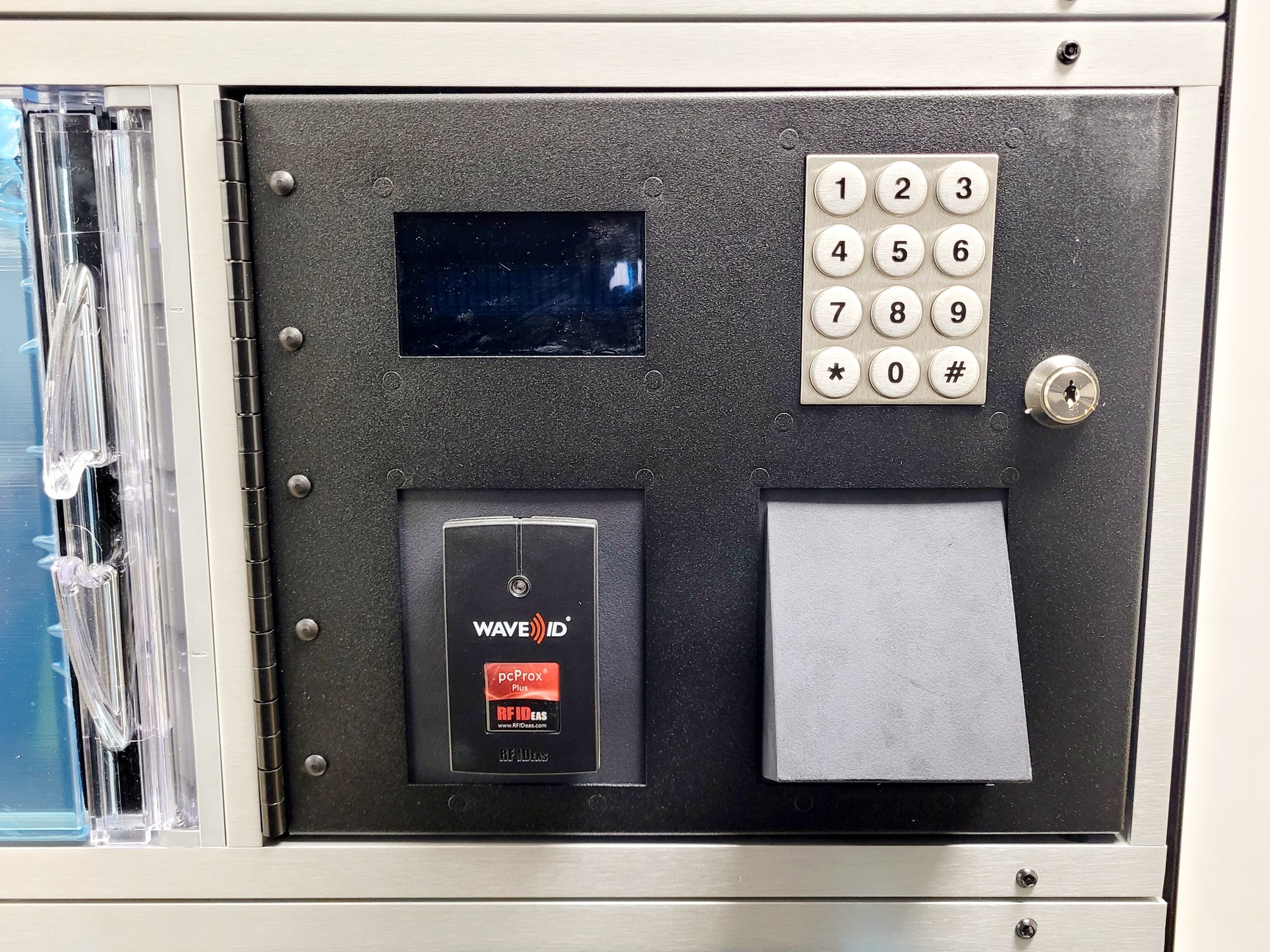 Image of Apex Industrial Technologies Model 3564 Smart Locker - Black
