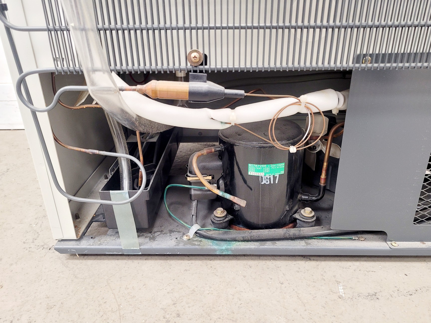 Image of Sanyo MIR-153 Refrigerated Incubator Lab