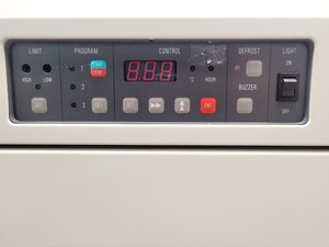 Thumbnail image of Sanyo MIR-153 Refrigerated Incubator Lab