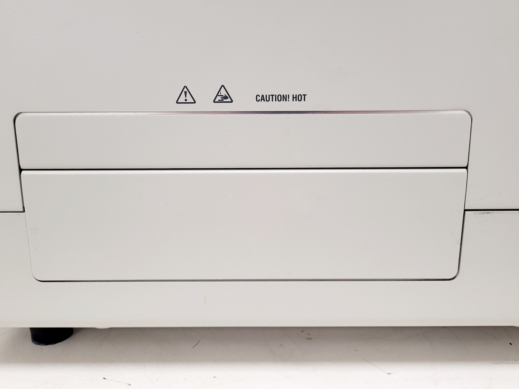 Image of Applied Biosystems 7900HT Fast Real-Time PCR System Lab