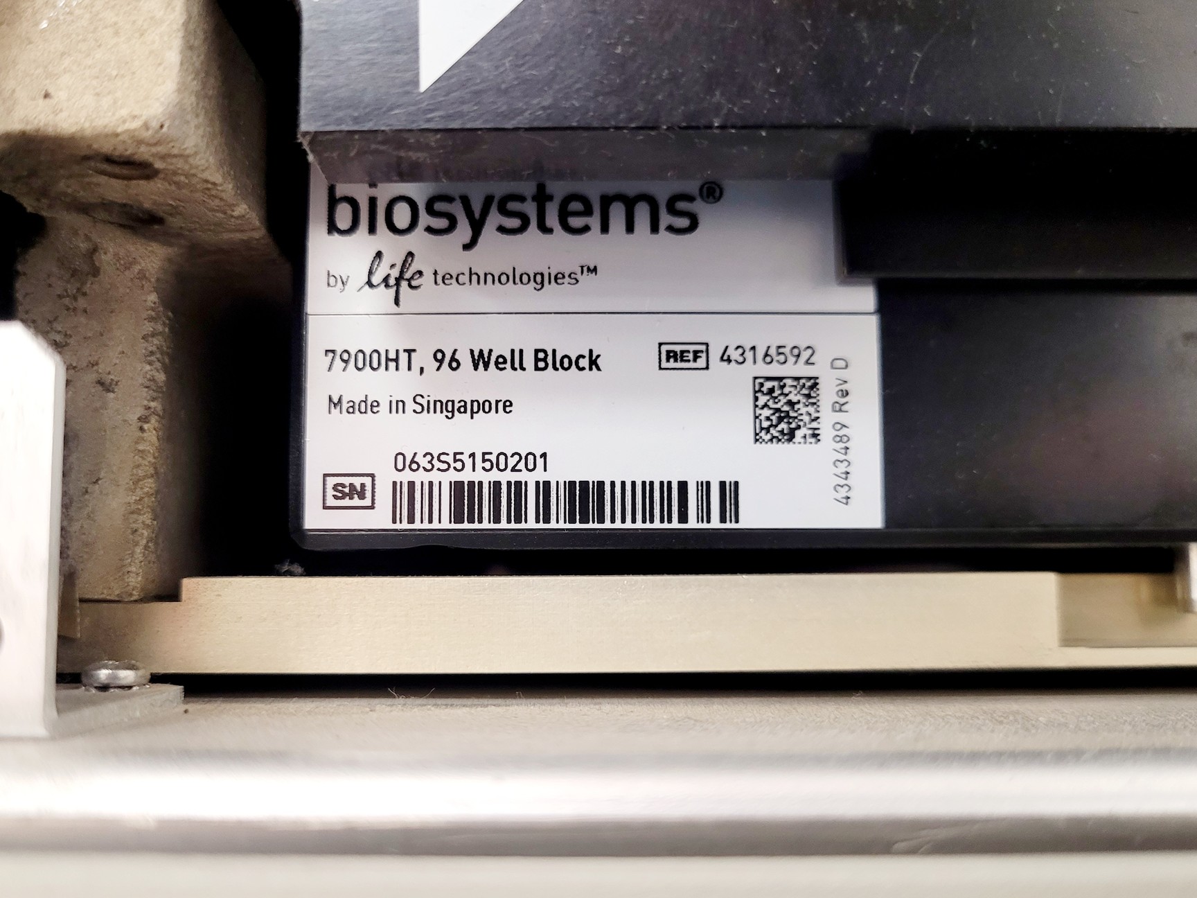 Image of Applied Biosystems 7900HT Fast Real-Time PCR System Lab