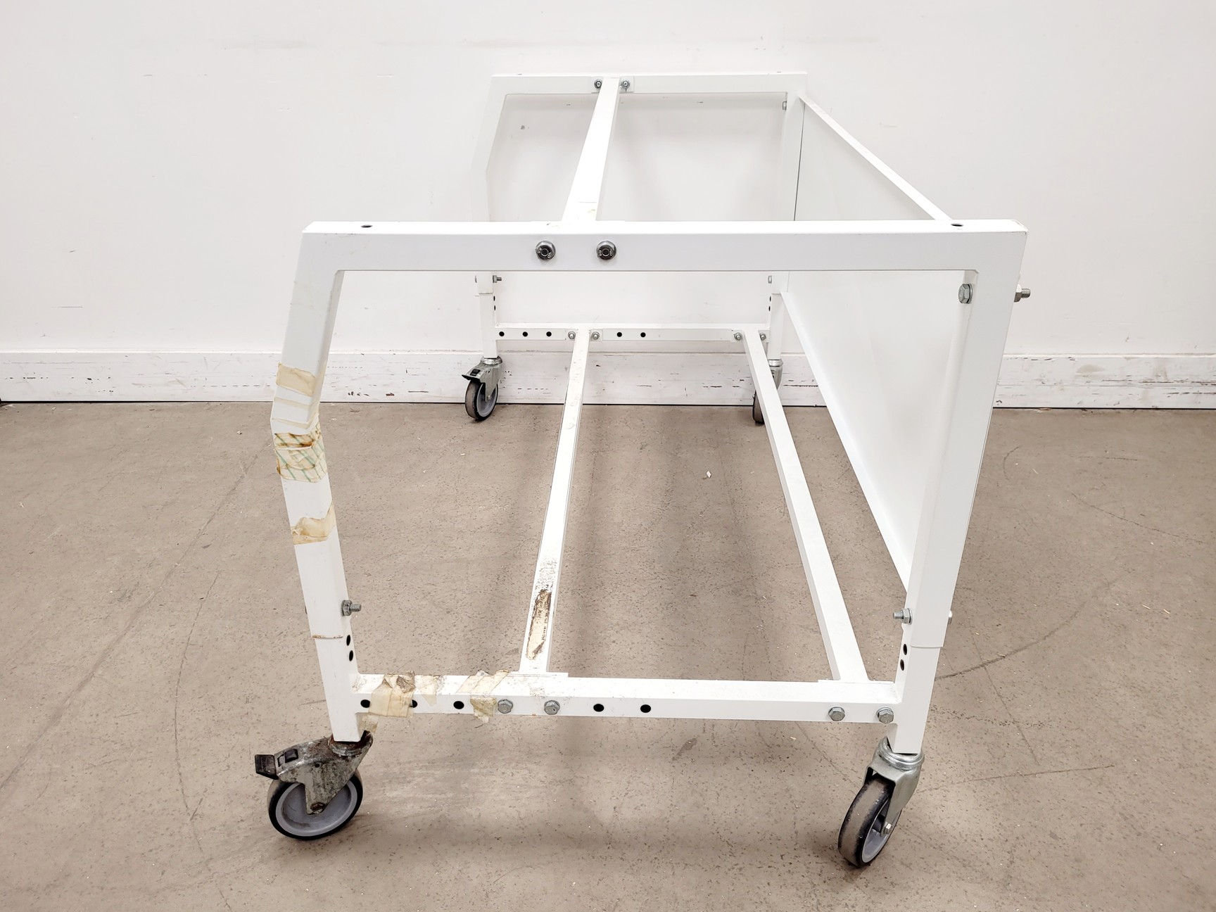 Image of ESCO Airstream AC2-9G1 Class II Biohazard Safety Cabinet w/ Stand