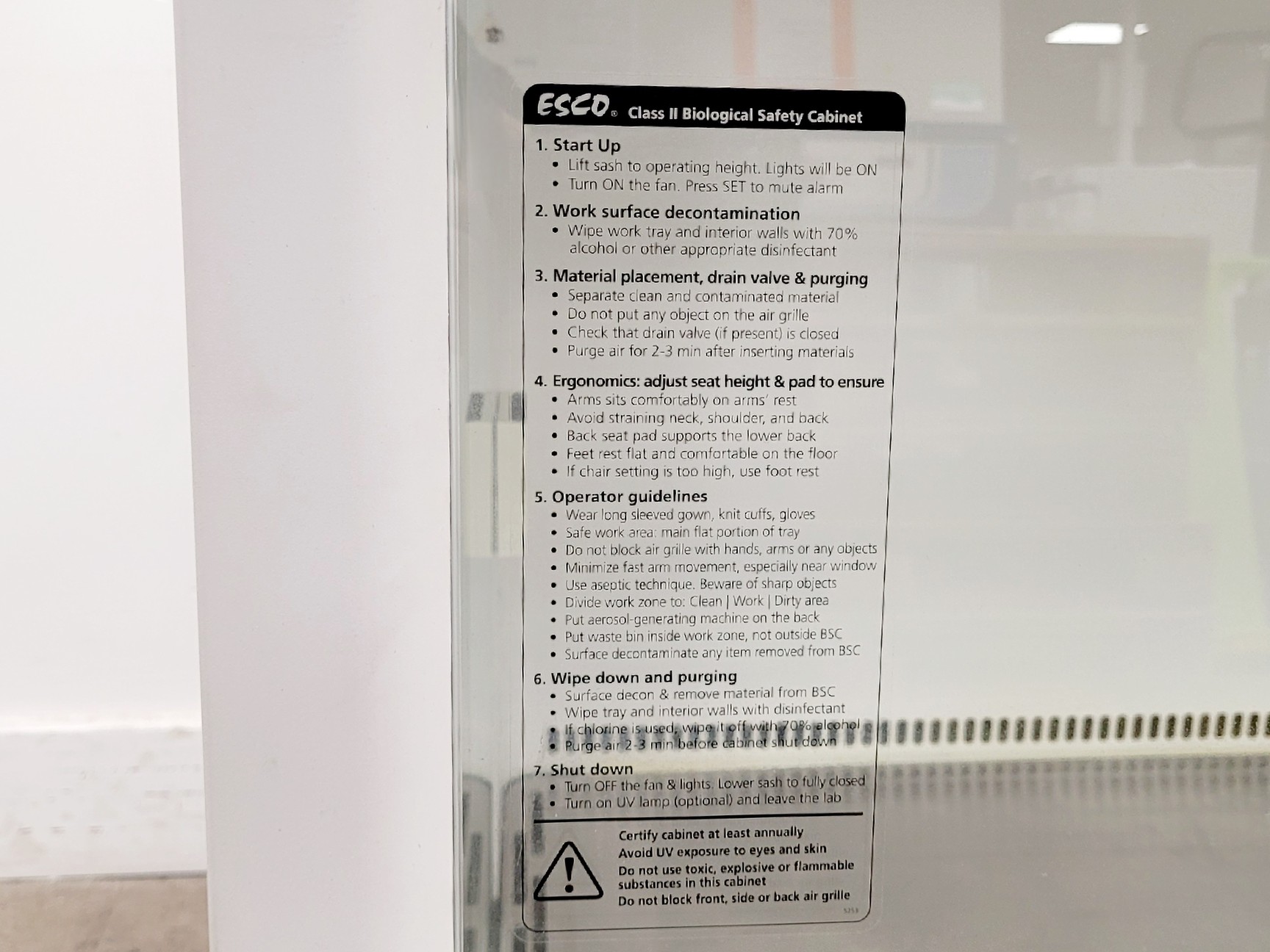 Image of Esco Airstream Duo AC2-4G8 Class II BSC Safety Cabinet Lab