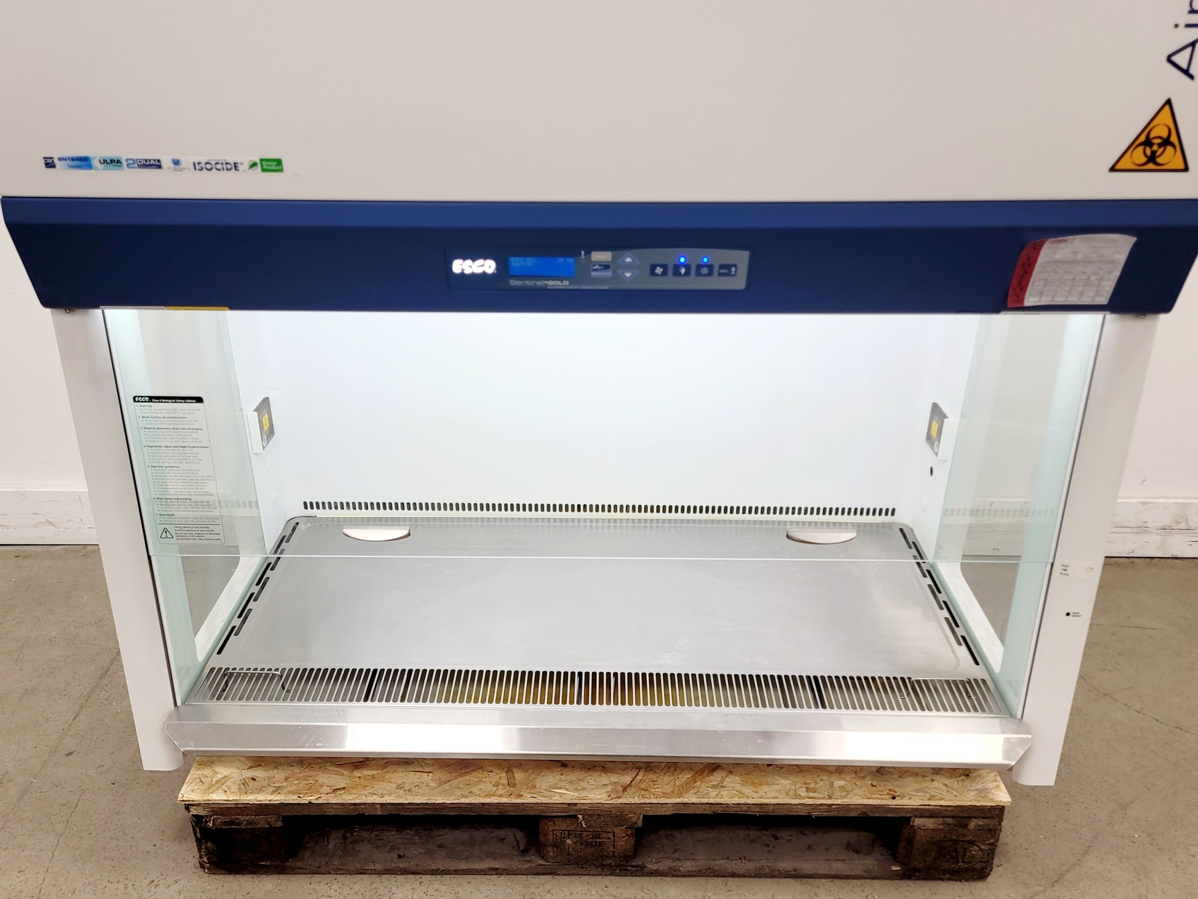 Image of Esco Airstream Duo AC2-4G8 Class II BSC Safety Cabinet Lab