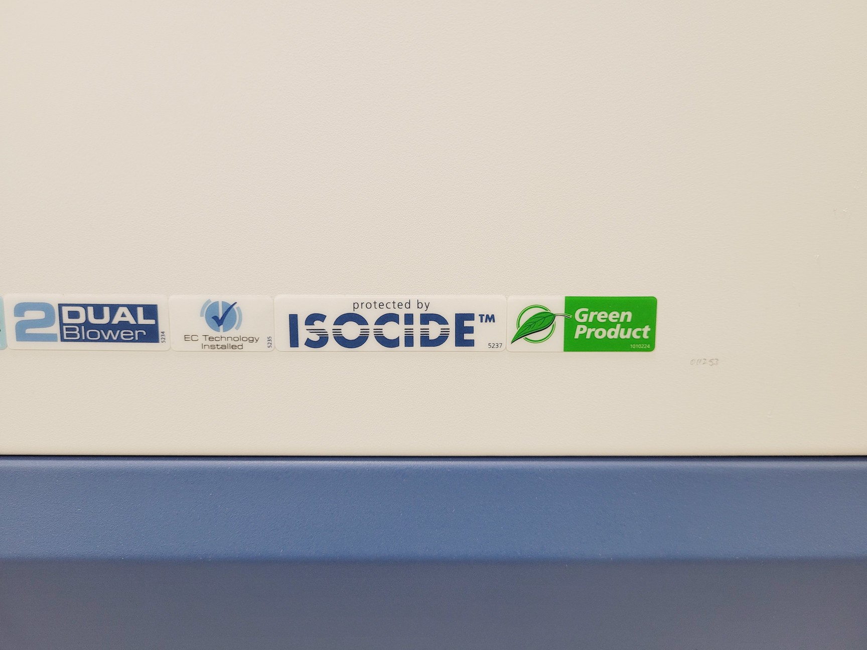 Image of Esco Airstream Duo AC2-4G8 Class II BSC Safety Cabinet Lab
