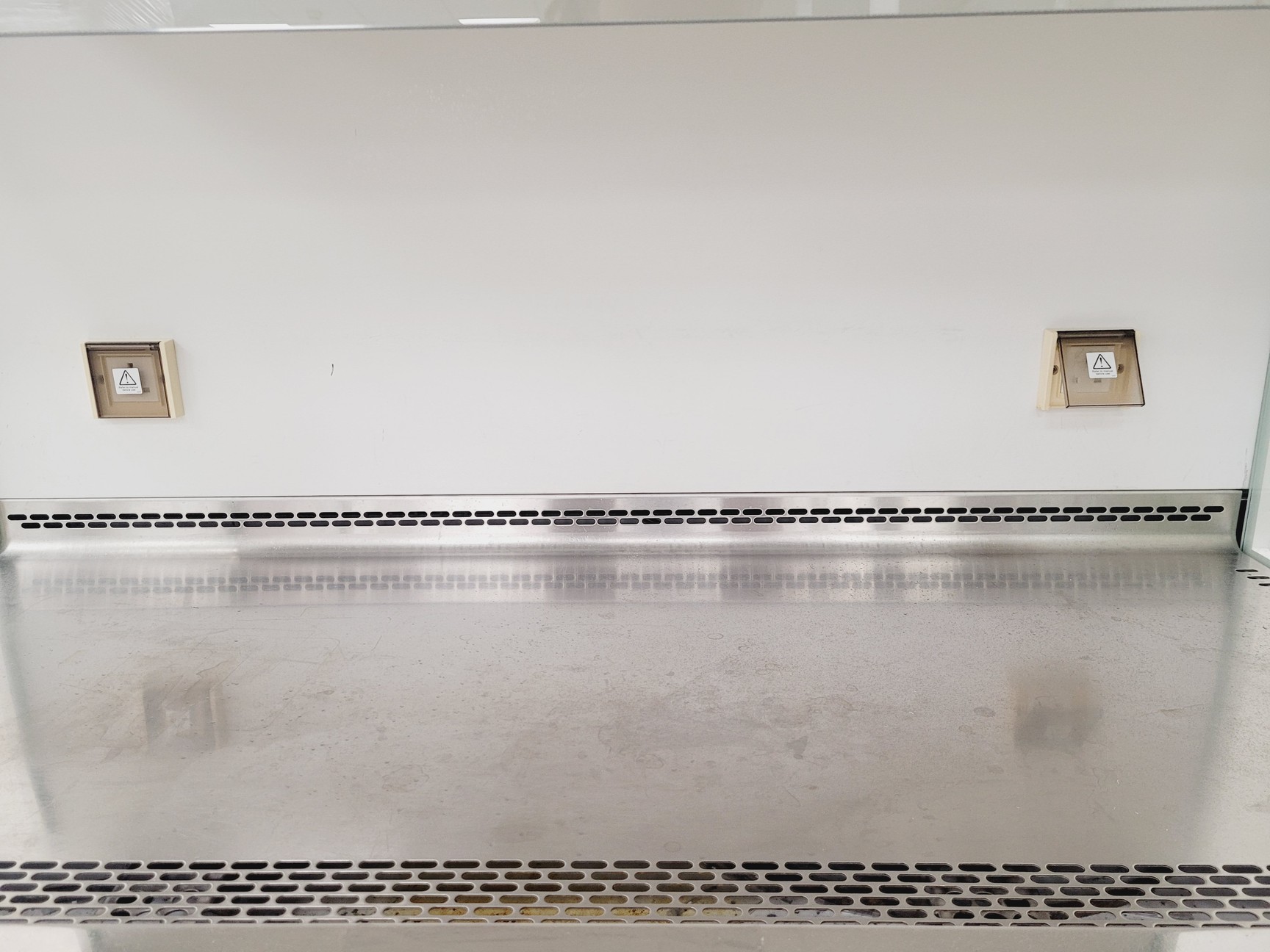 Image of ESCO Airstream AC2-4G1 Class II Biohazard Safety Cabinet Lab
