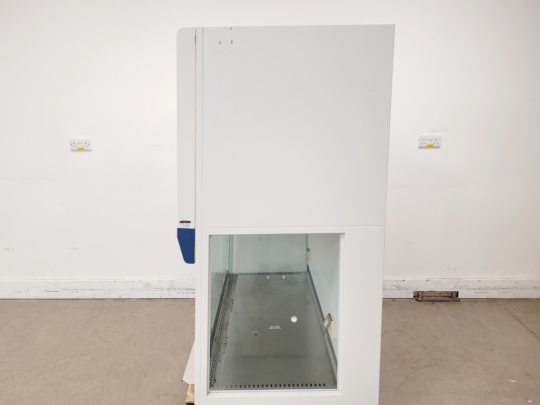 Image of ESCO Airstream AC2-4G1 Class II Biohazard Safety Cabinet Lab