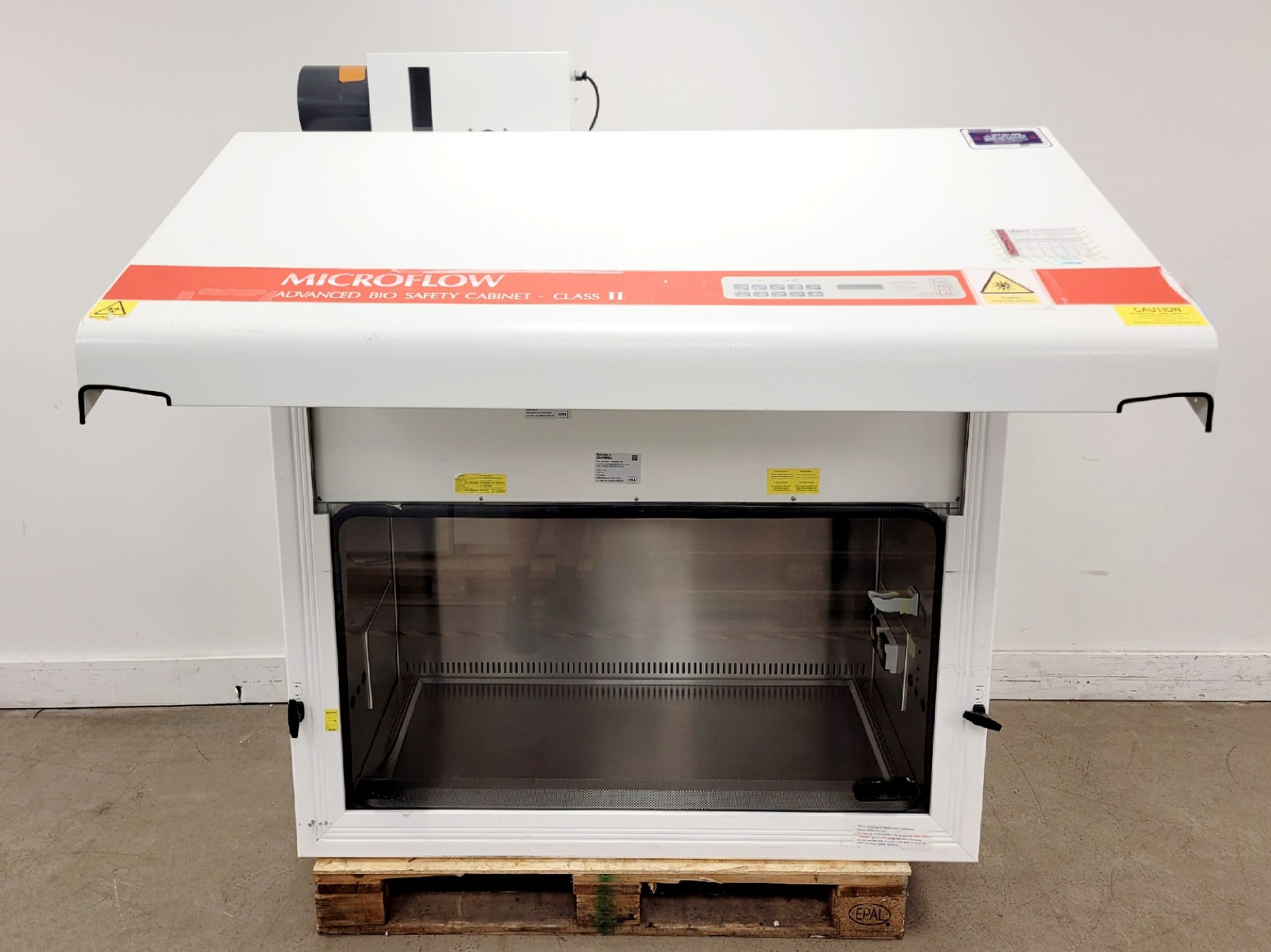 Image of Bioquell Microflow Advanced Bio Safety Cabinet Class 2 - ABS1200CLS2-Mk2