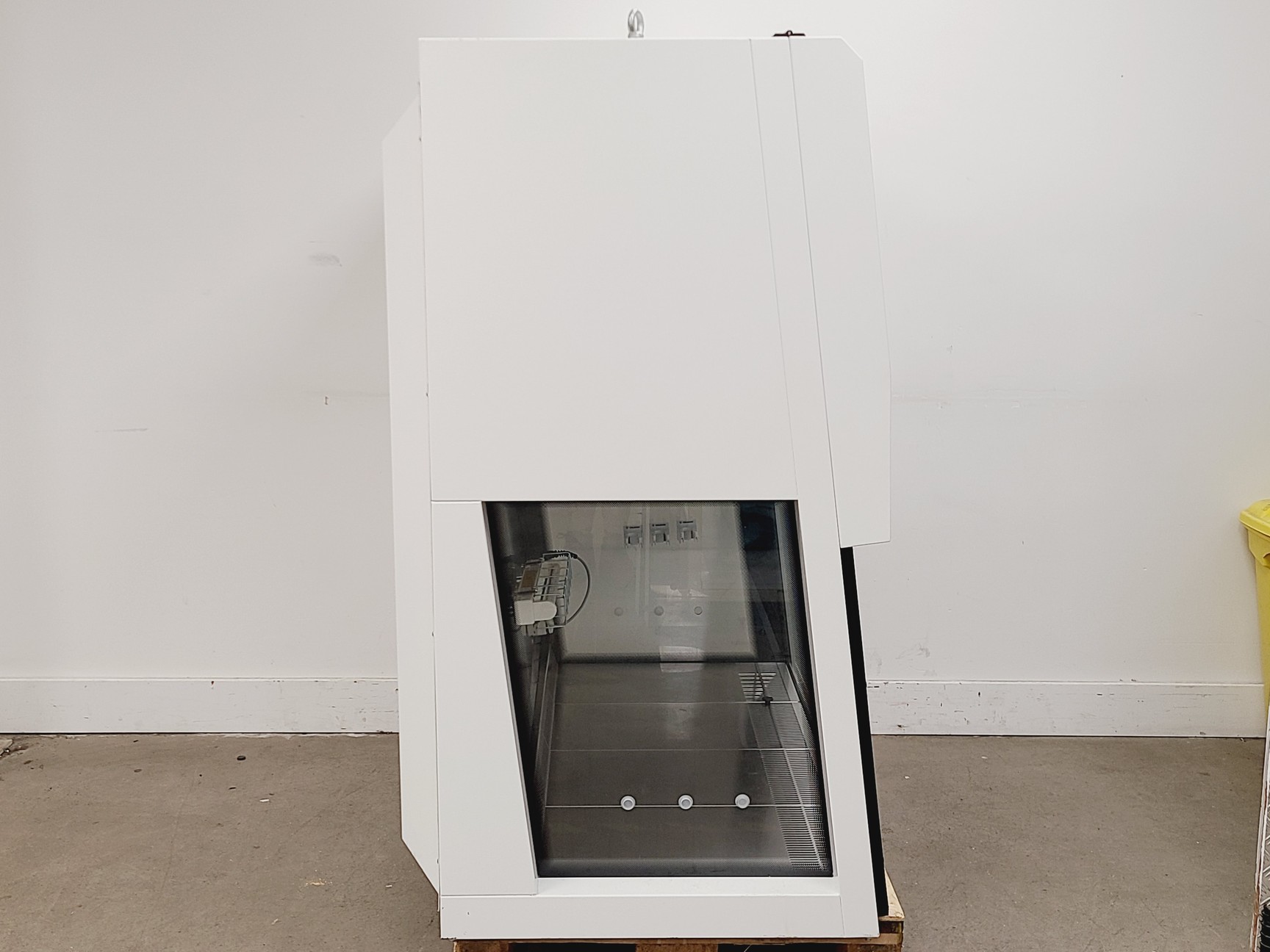 Image of Envair eco SCS 2-4 EVO Class II Safety Cabinet w/ Stand Lab