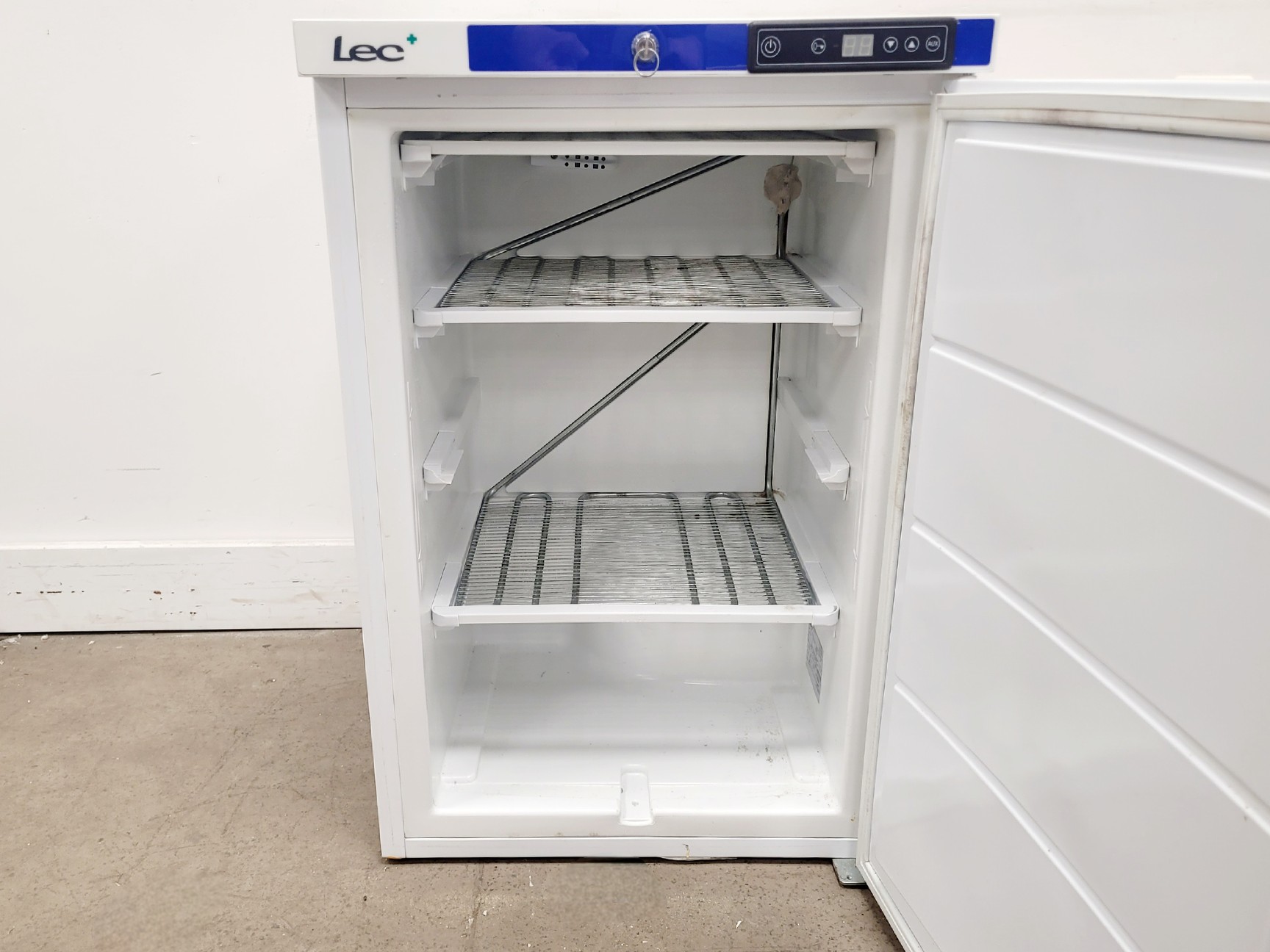 Image of Lec ISU 57 Under Counter Freezer Lab