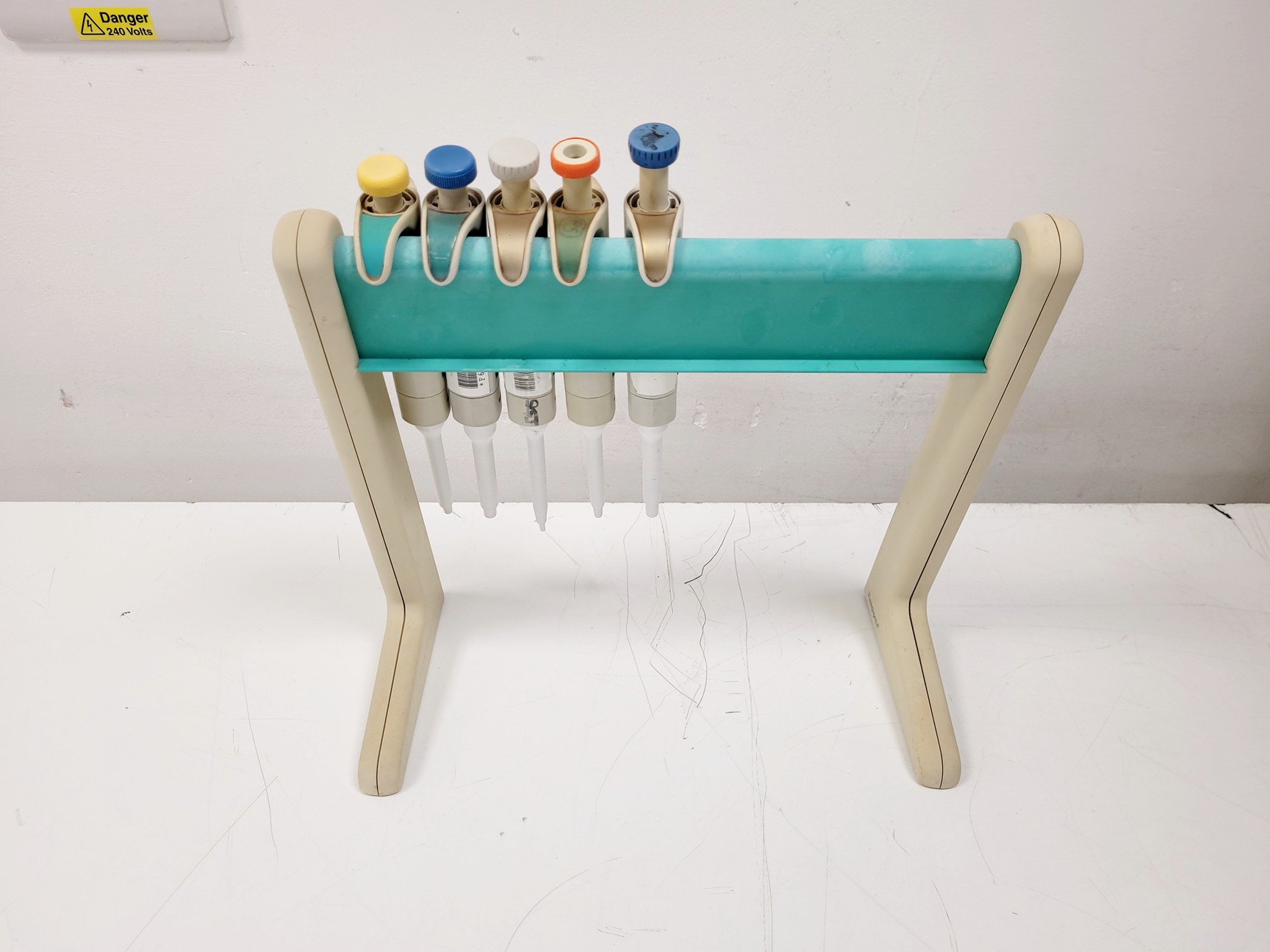 Image of Holten LaminAir HV Mini PCR Workstation w/ Pipettes Lab