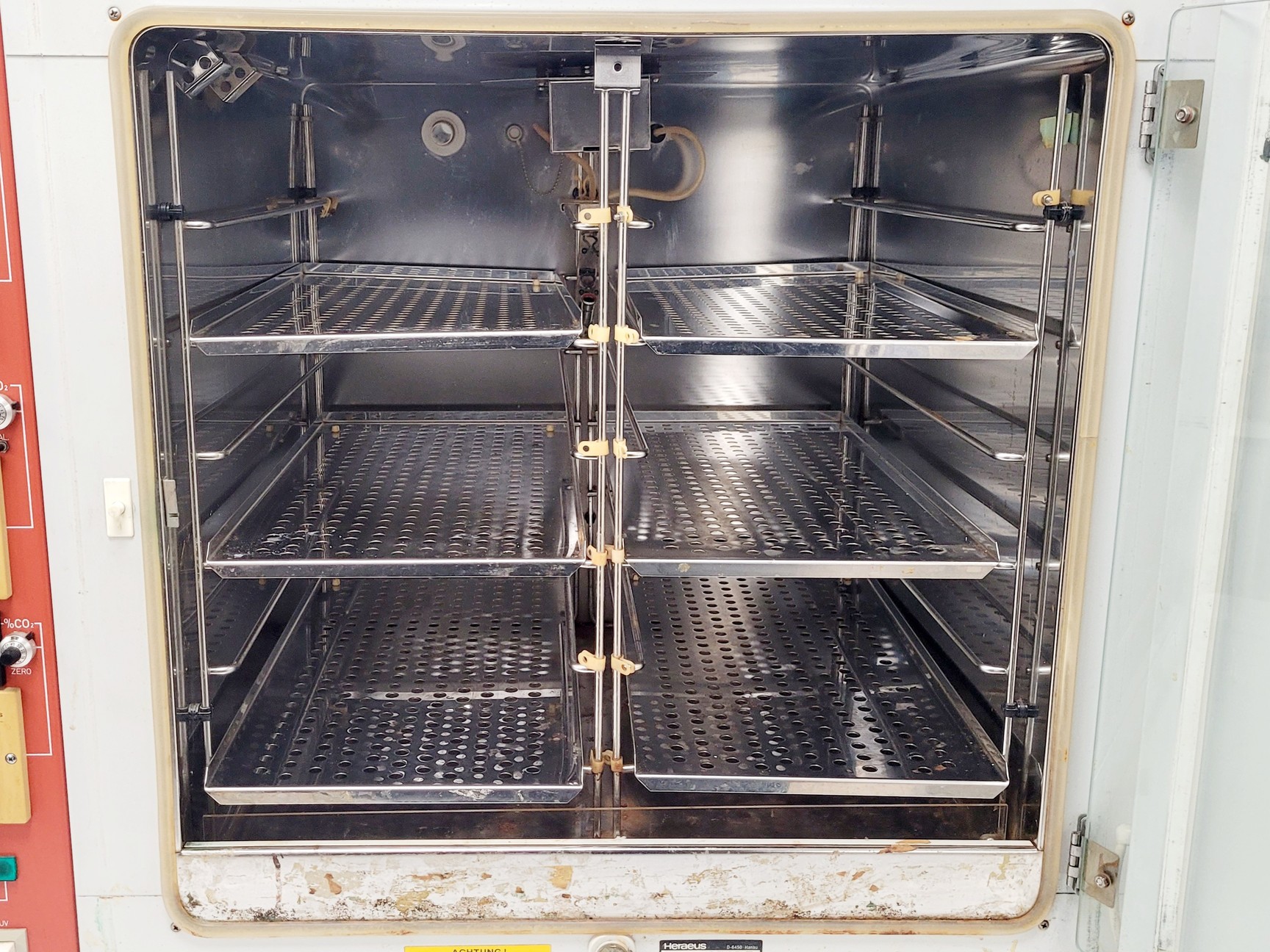 Image of Heraeus D-6450 Hanau B5060 EK-02 Lab Incubator