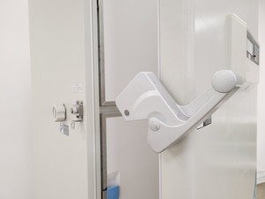 Thumbnail image of Panasonic MDF-U700VX Ultra-Low Temperature Freezer -86 Lab
