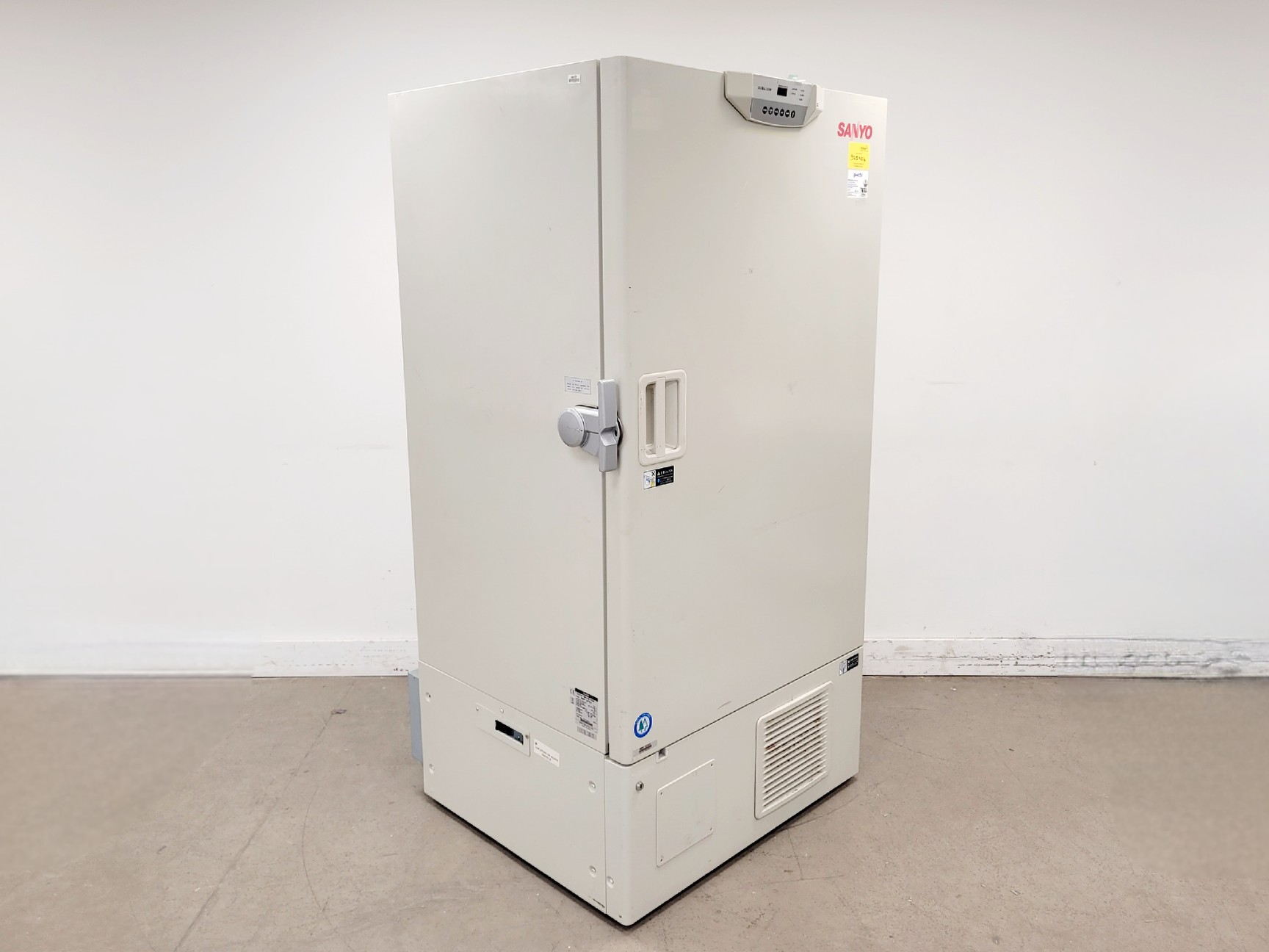 Image of Sanyo MDF-U72V Ultra Low Temperature Freezer -80ºc Lab