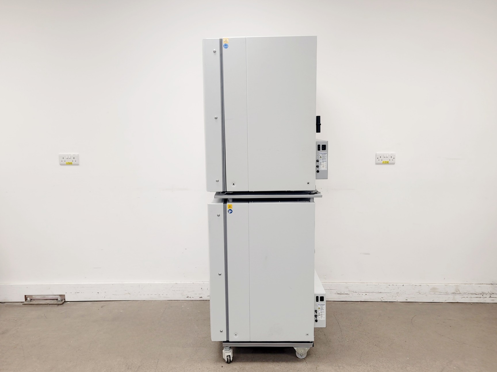 Image of New Brunswick Galaxy 170 R CO2 Incubator Double Stack 