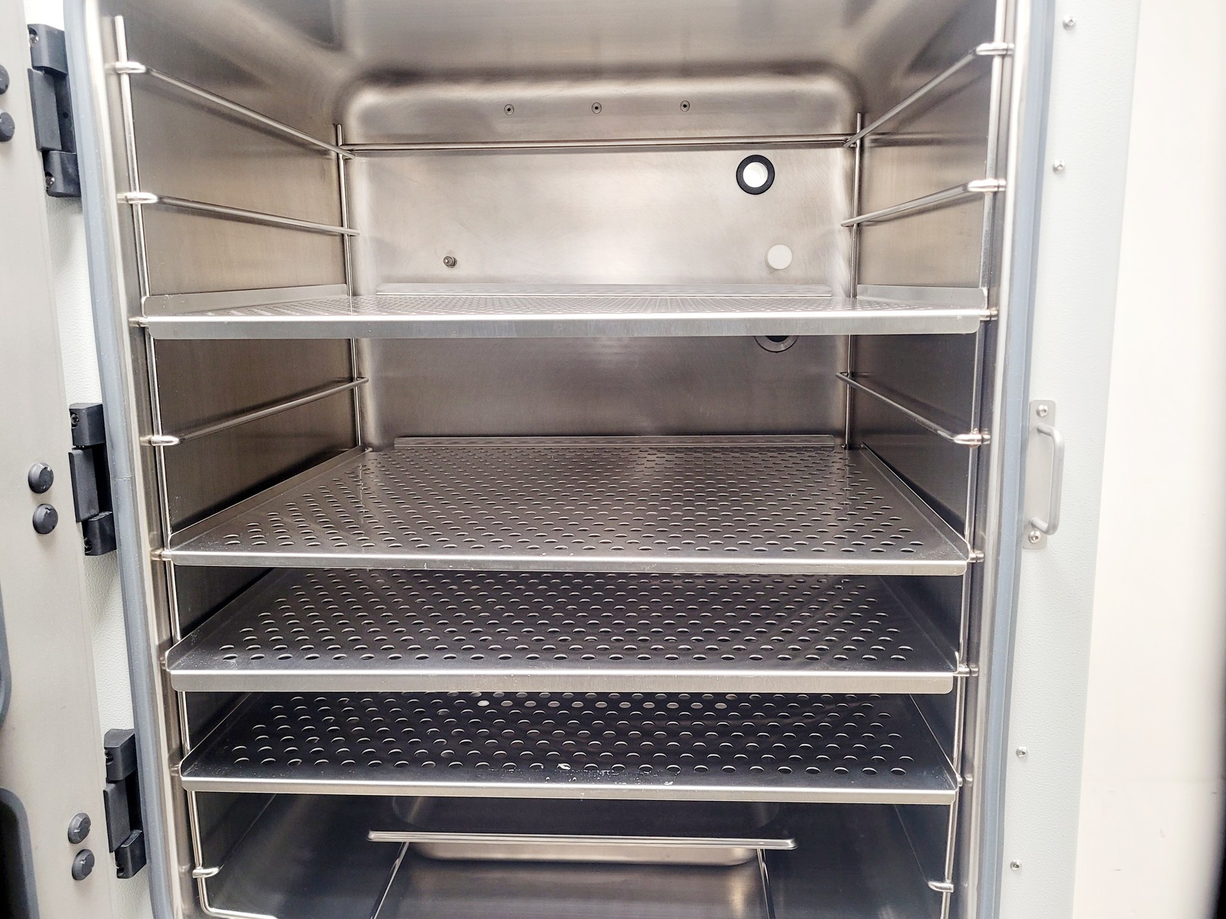 Image of New Brunswick Galaxy 170 R CO2 Incubator Double Stack 