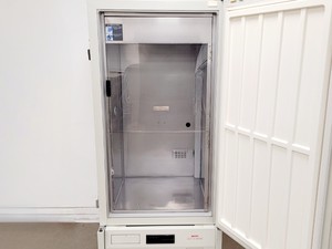 Thumbnail image of Sanyo MDF-U442 Medical Freezer -49ºc Ultra Low Temperature Lab