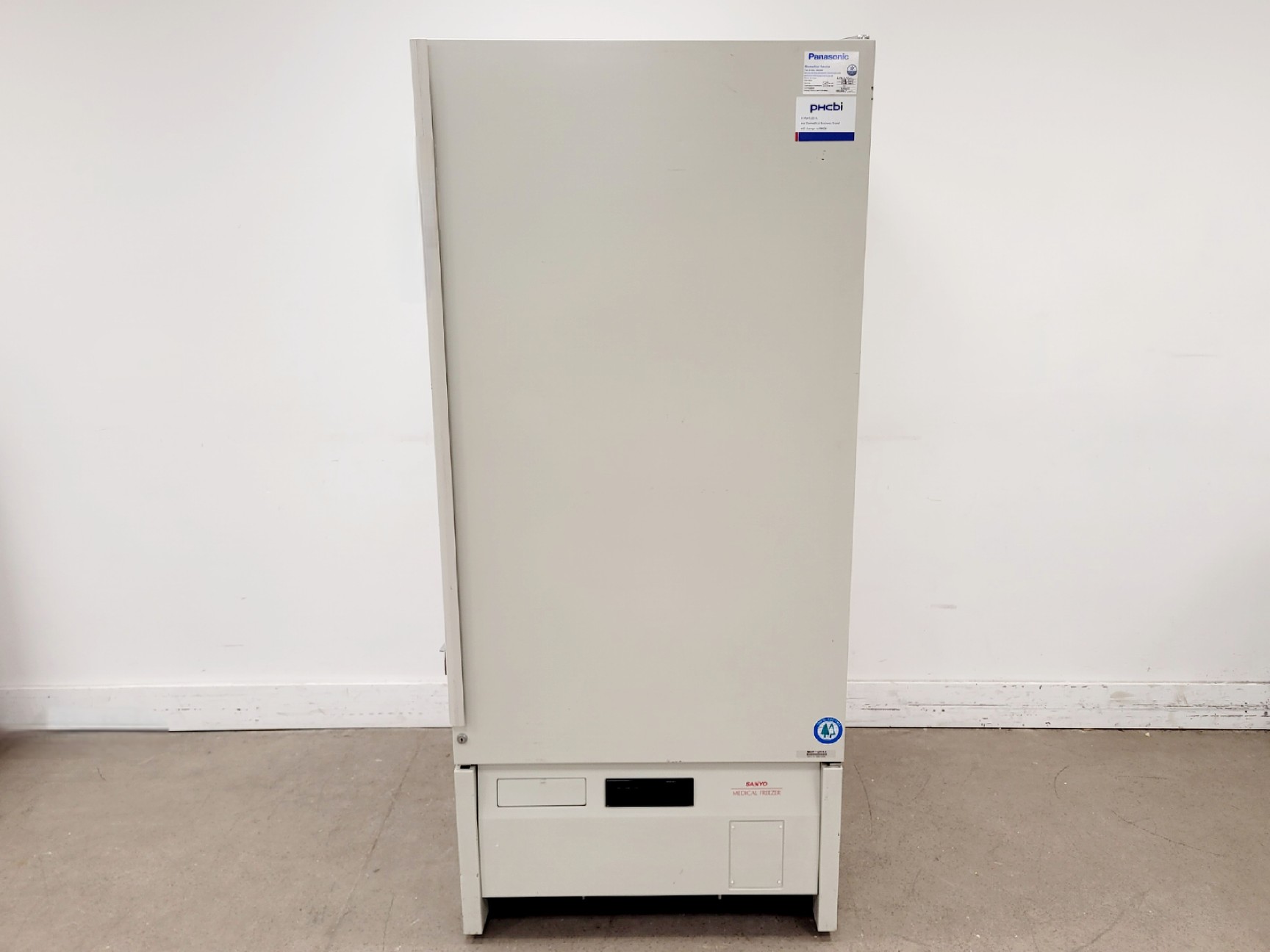 Image of Sanyo MDF-U442 Medical Freezer -49ºc Ultra Low Temperature Lab