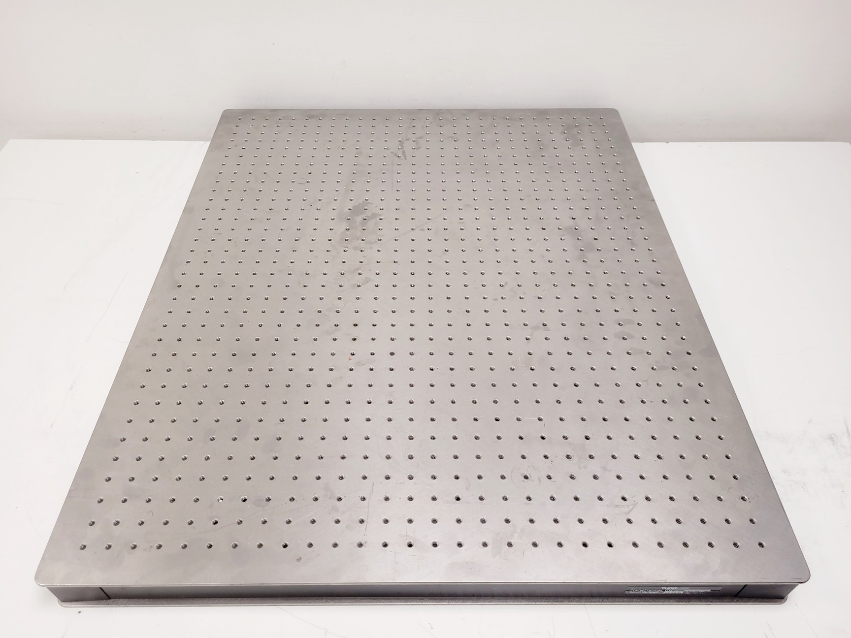 Image of Thorlabs B7590AE Optical Breadboard 90 x 75 x 6cm Imperial 
