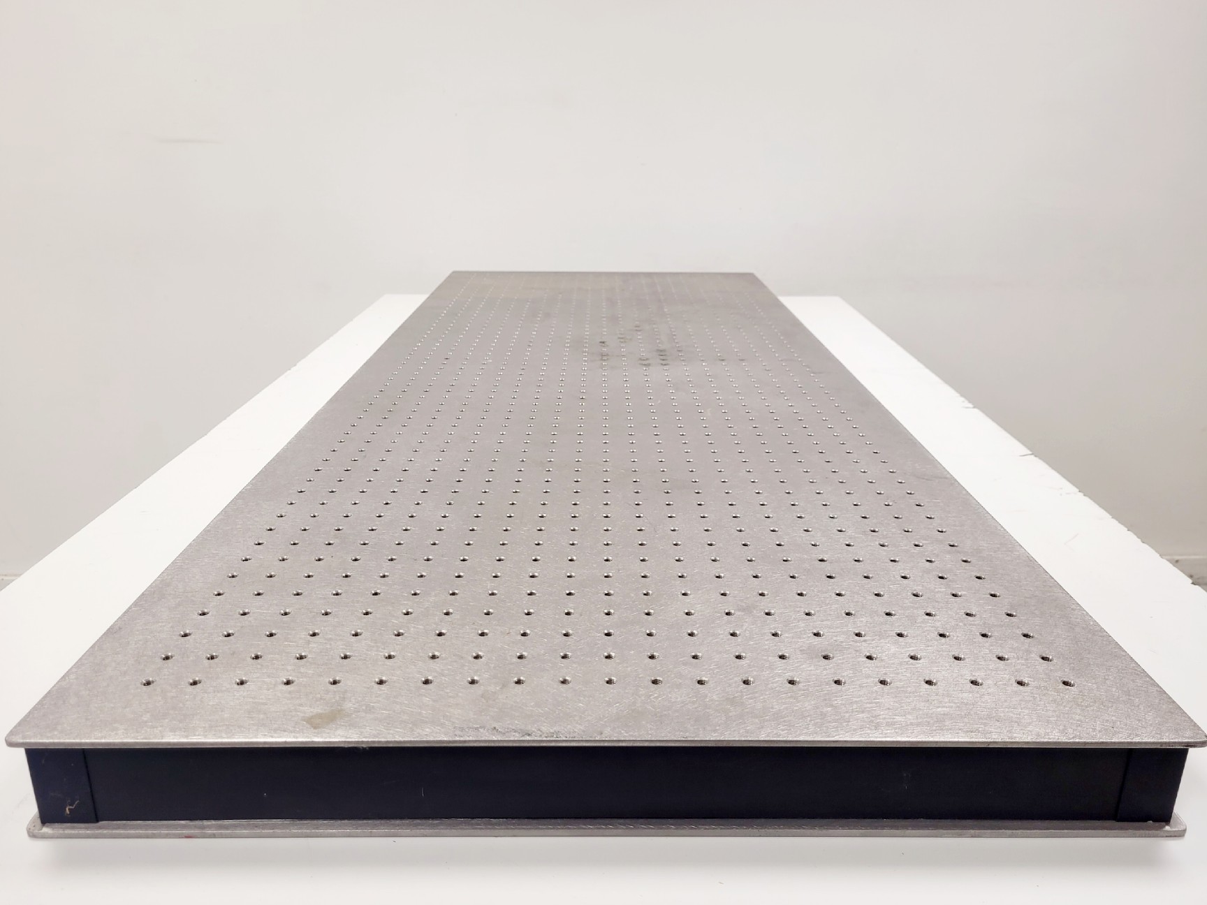 Image of Melles Griot Optical Breadboard 150 x 60 x 6cm Imperial 