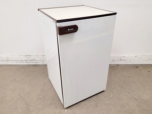 Image of Indesit Under Counter Refrigerator Lab