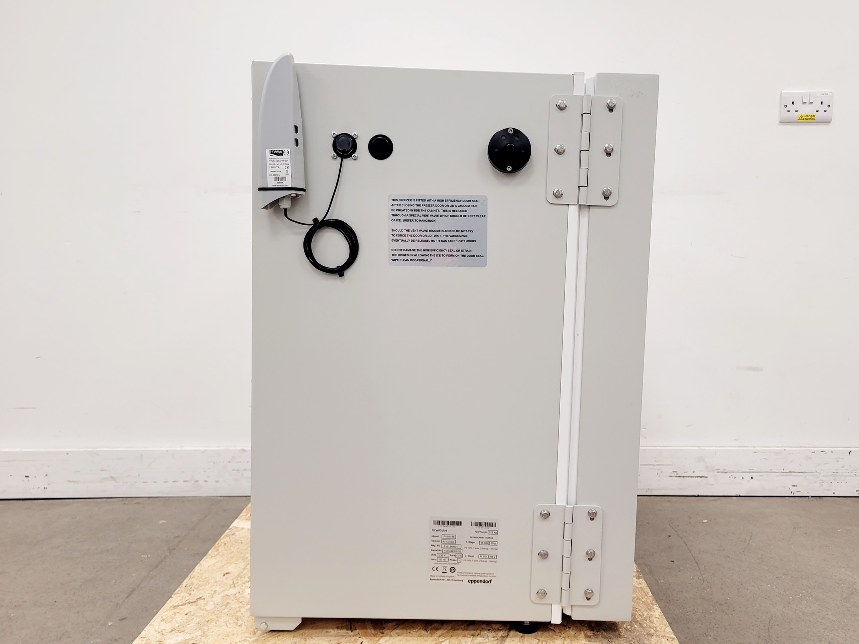 Image of Eppendorf CryoCube F101h-86 Ultra-Low Temperature Freezer Lab