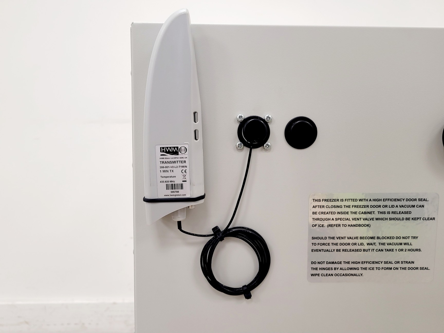 Image of Eppendorf CryoCube F101h-86 Ultra-Low Temperature Freezer Lab
