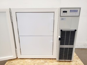 Thumbnail image of Eppendorf CryoCube F101h-86 Ultra-Low Temperature Freezer Lab