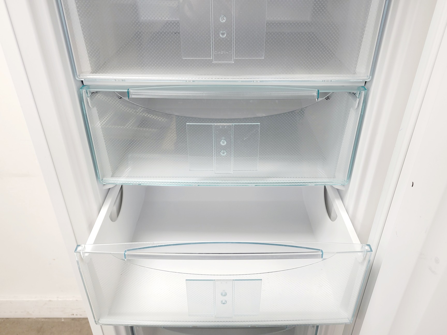 Image of Liebherr MediLine LGex 3410 Laboratory Freezer