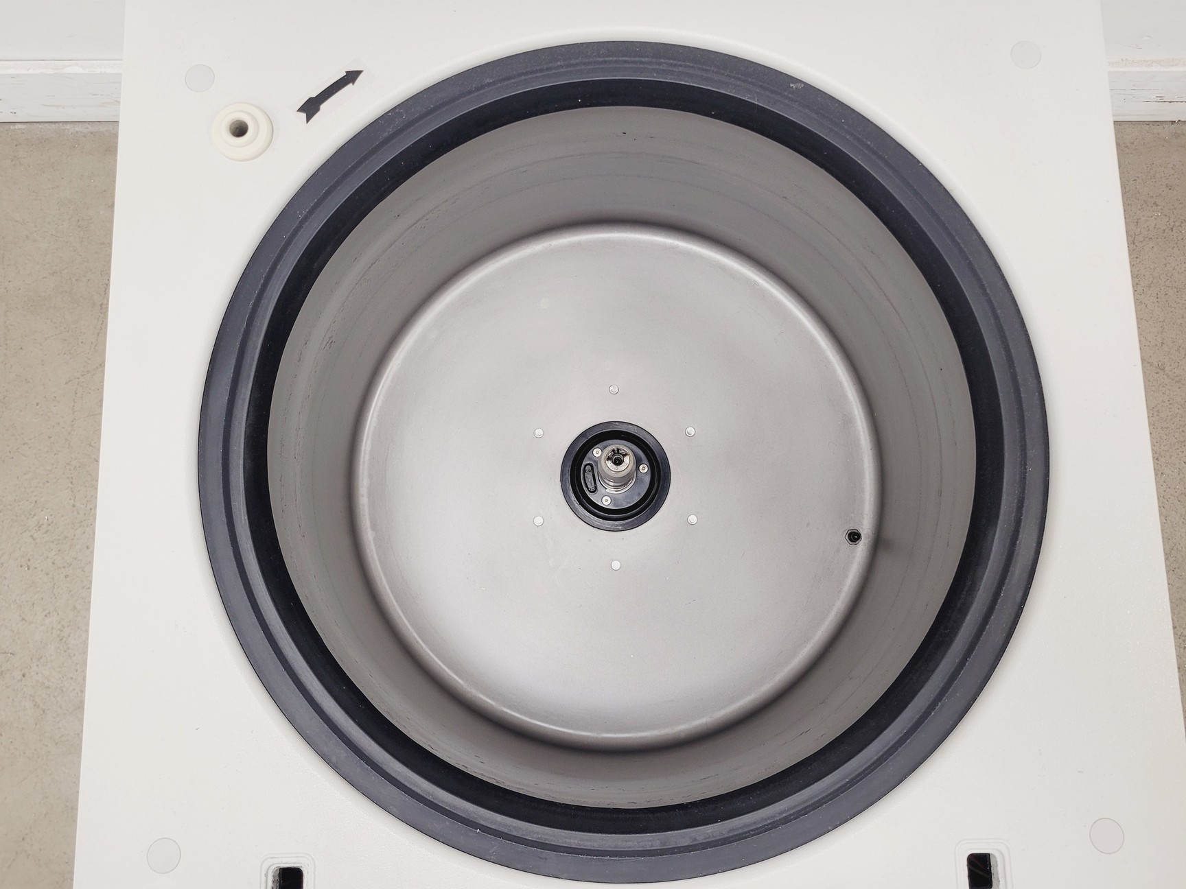 Image of Beckman Coulter Avanti J-E Centrifuge