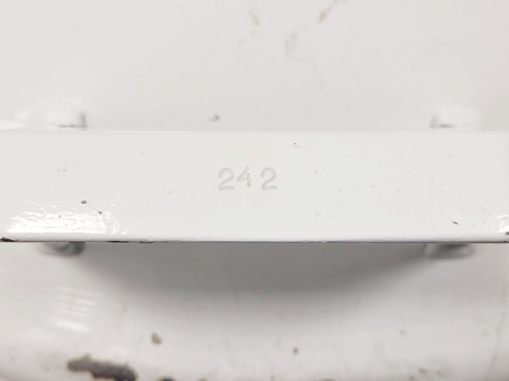Image of BoroLabs GT140 Liquid Nitrogen Dewar w/ 6 x Storage Racks Lab