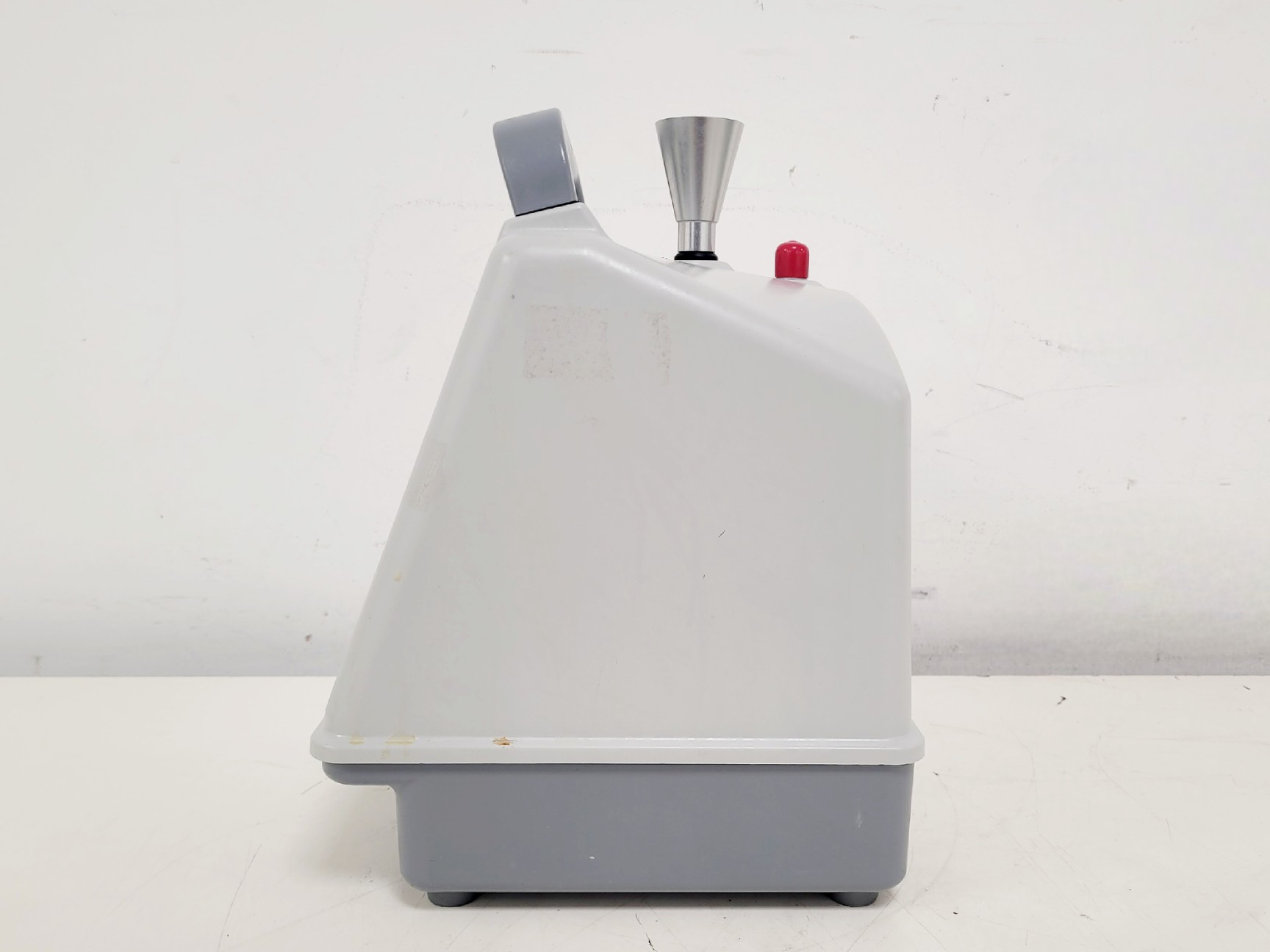 Image of Particle Measurement Systems Inc. Lasair II Particle Counter Lab