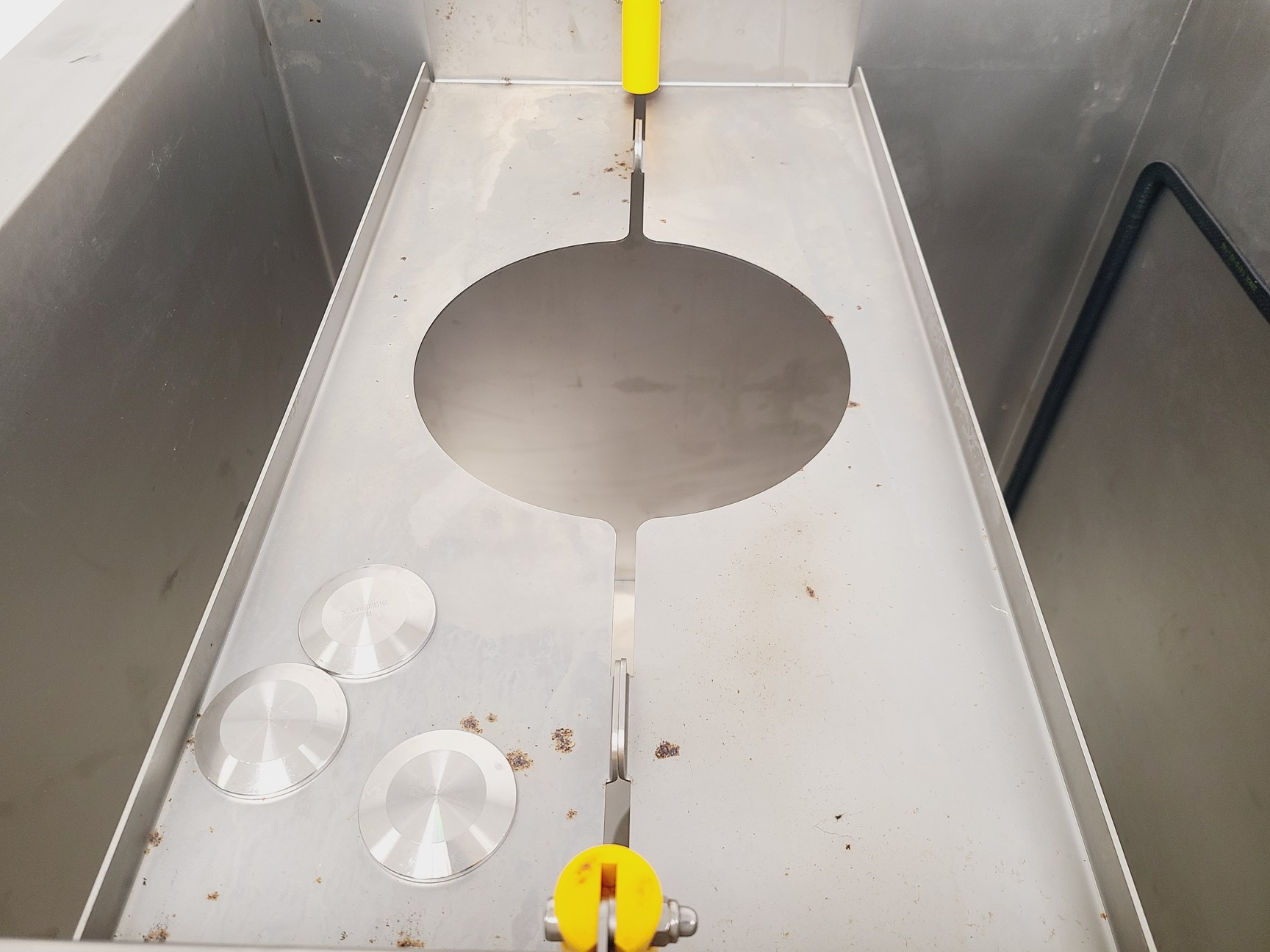 Image of Sartorius Stedim Biotech Pallet Tank for Mixing Base Module EU 200L w/ Combics 1