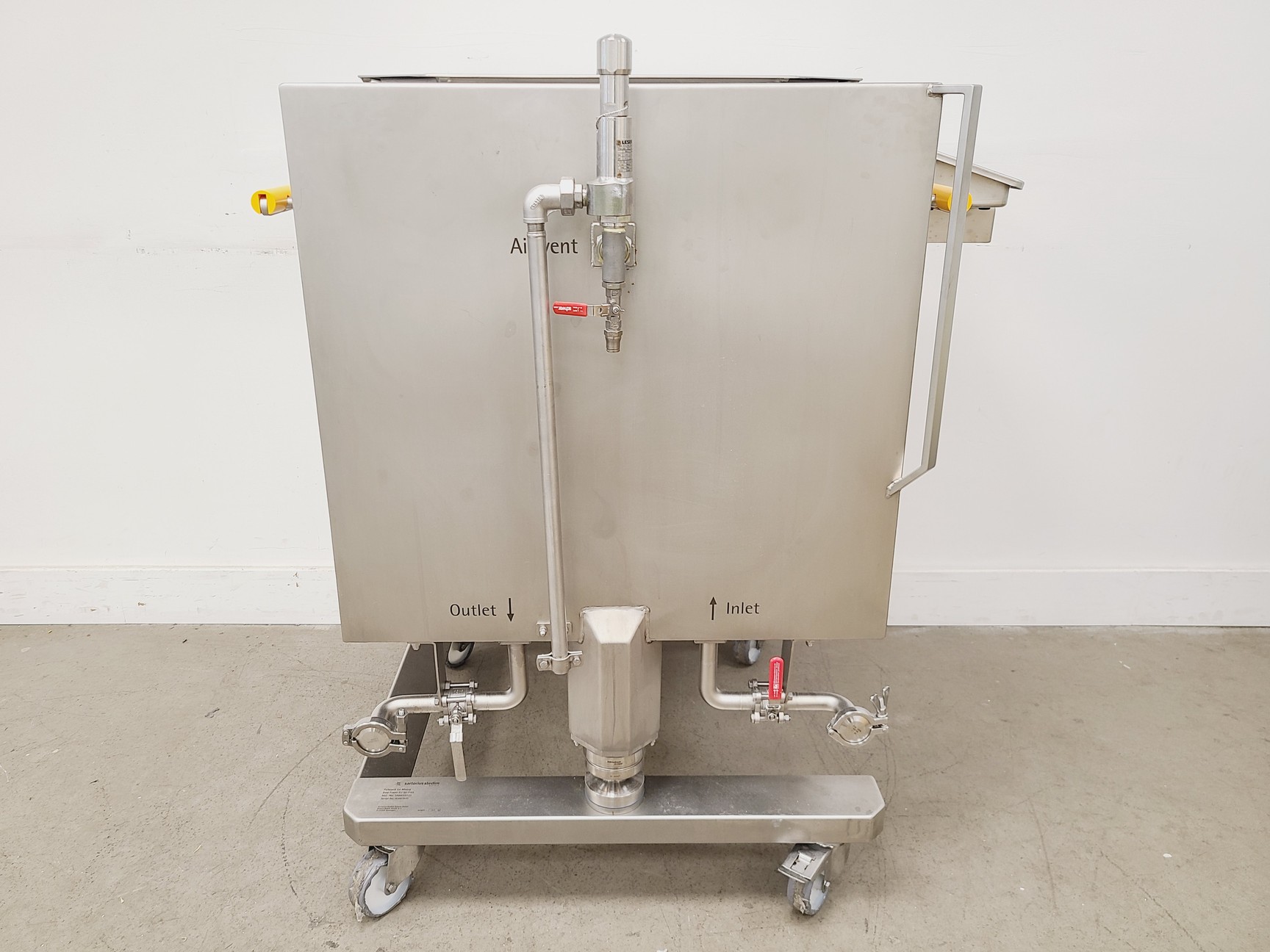 Image of Sartorius Stedim Biotech Pallet Tank for Mixing Base Module EU 200L w/ Combics 1
