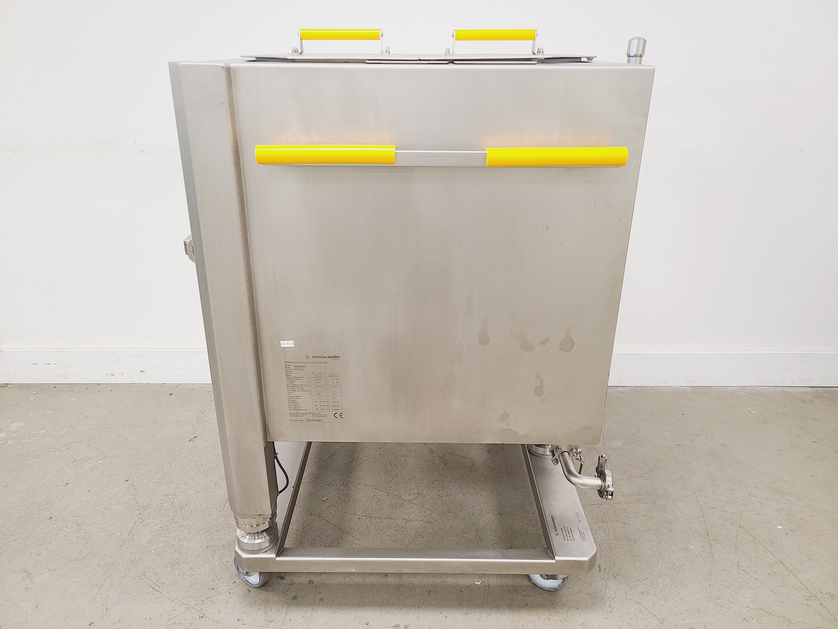 Image of Sartorius Stedim Biotech Pallet Tank for Mixing Base Module EU 200L w/ Combics 1