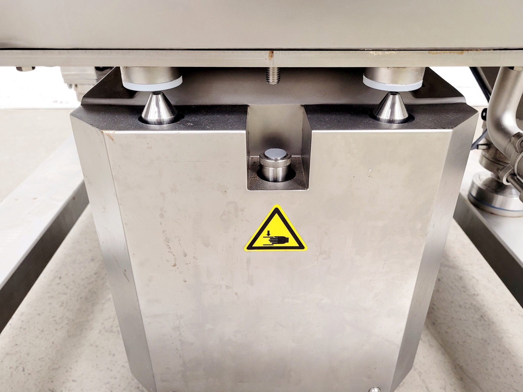 Image of Sartorius Stedim 100L Pallet Tank, Base Frame and Pro Mixer Drive Unit (2020)