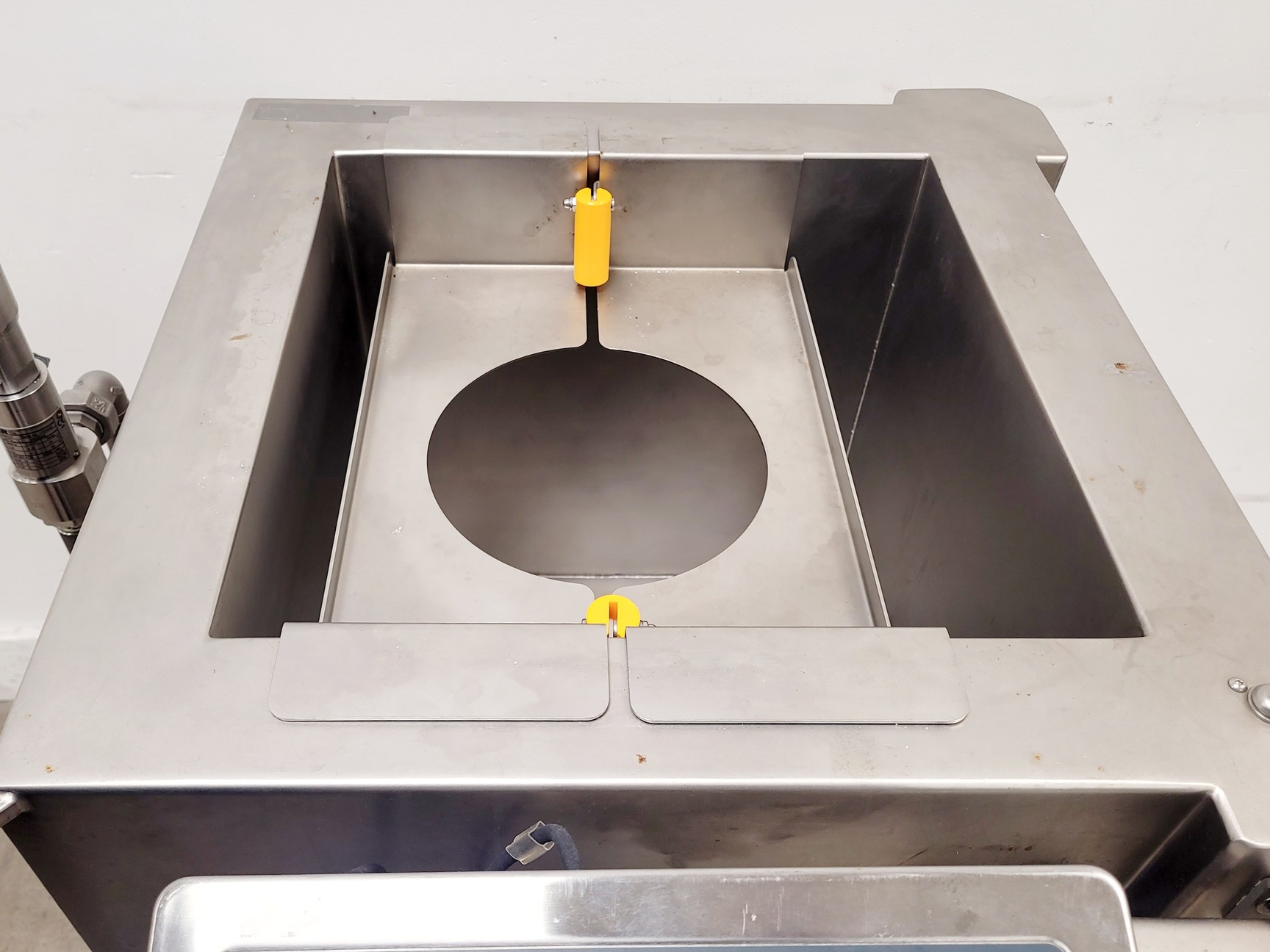 Image of Sartorius Stedim 100L Pallet Tank, Base Frame and Pro Mixer Drive Unit (2020)