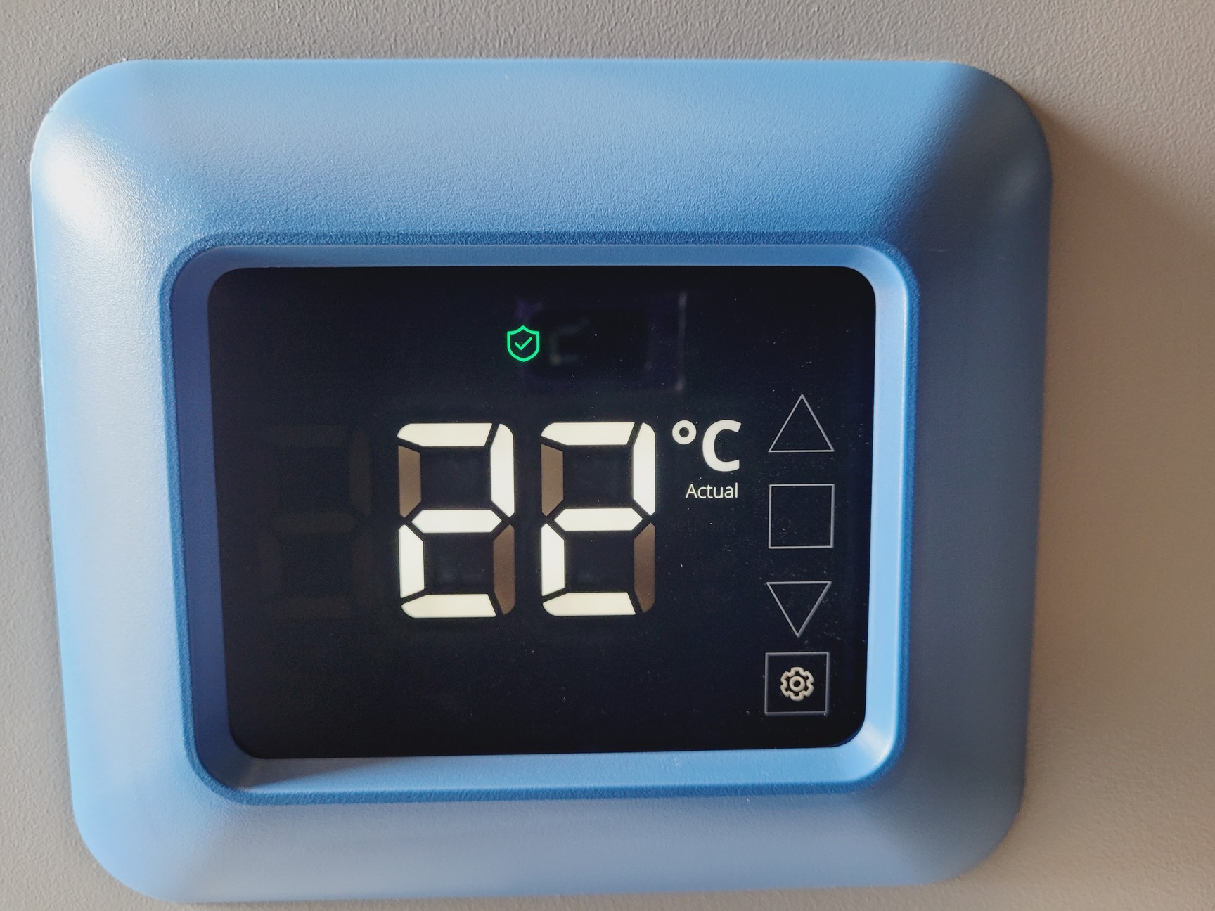Image of Thermo Scientific HeraFreeze HDE Series Ultra-Low Temperature Freezer HDE40086FV
