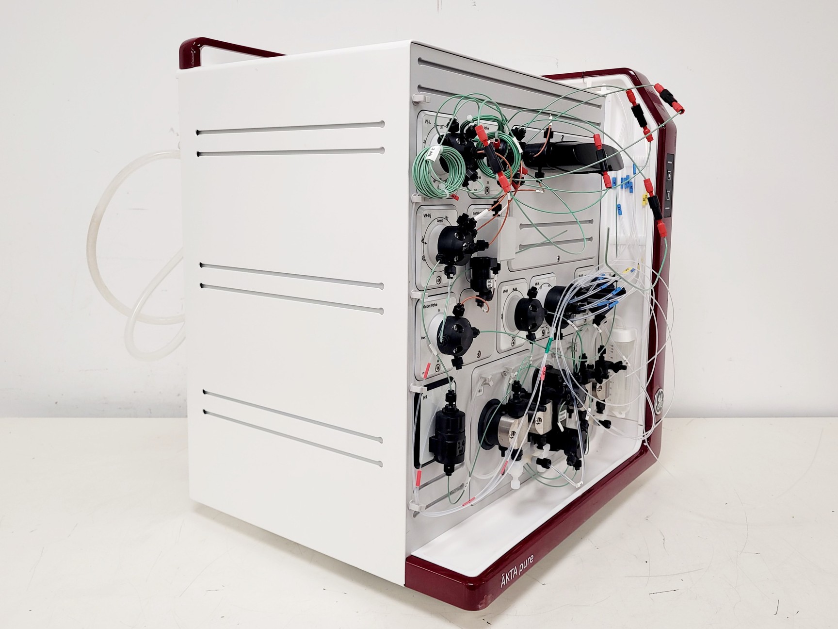 Image of ÄKTA Pure Fast Protein Liquid Chromatography System FPLC Lab