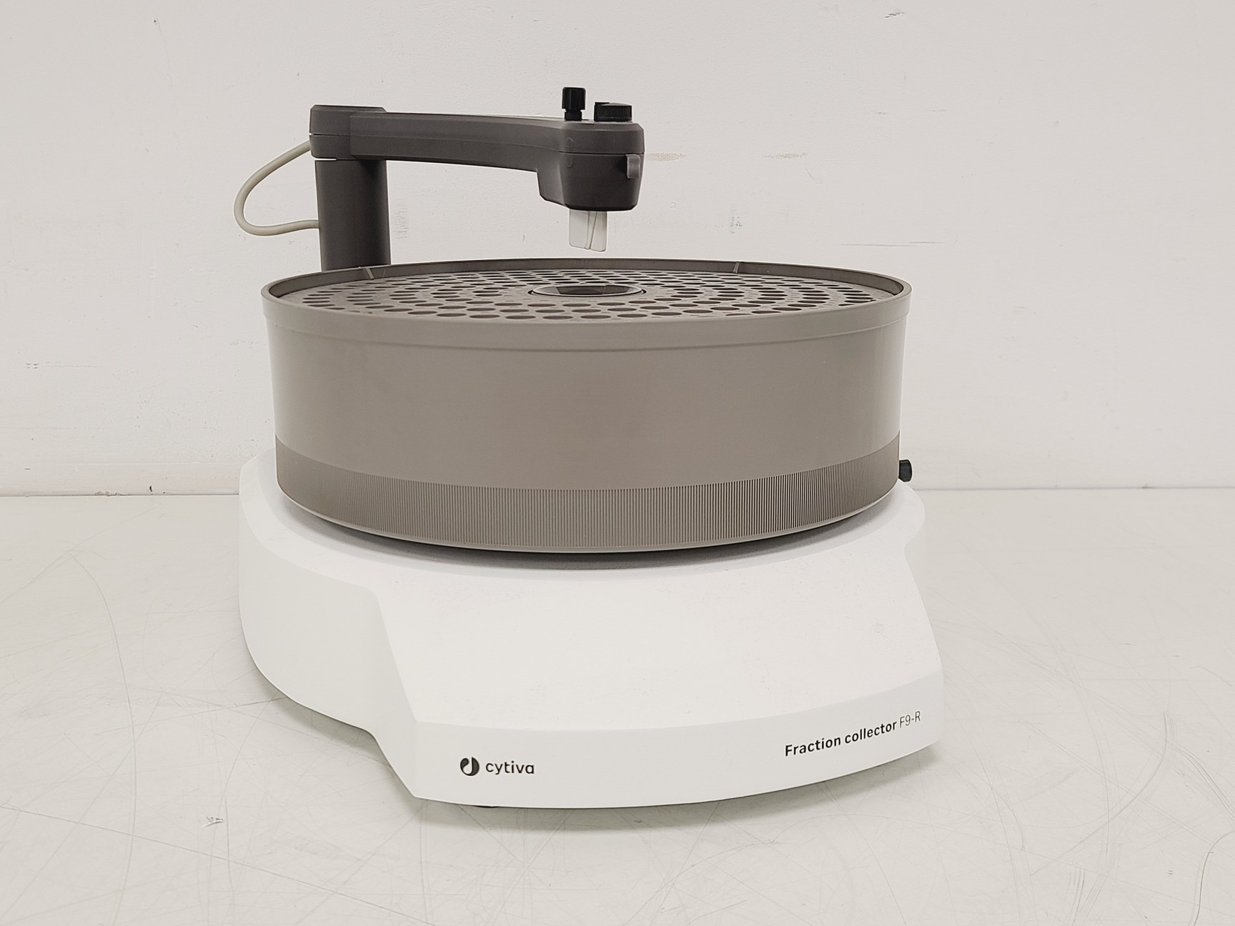 Image of GE ÄKTA Pure Fast Protein Liquid Chromatography System FPLC w/ F9-R Lab