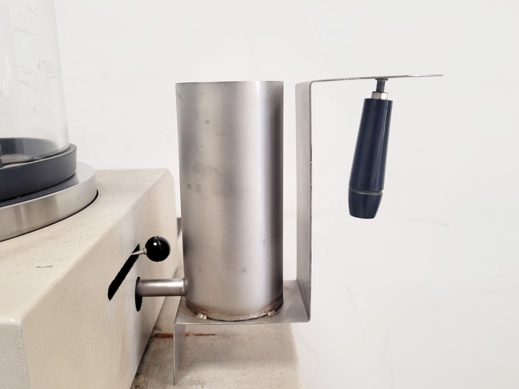Image of Edwards Auto 306 Thermal Evaporator Coating System Lab